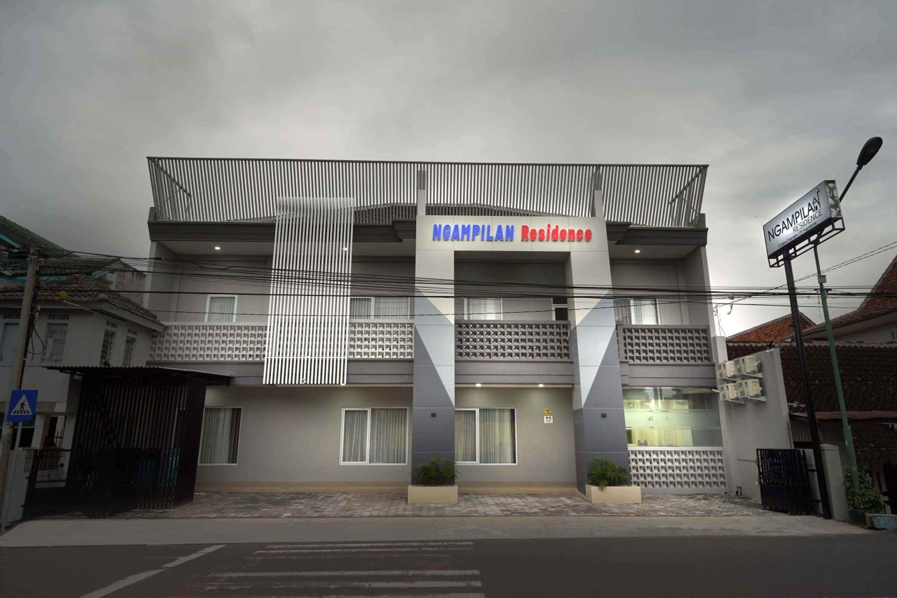 Facade/entrance in Ngampilan Residence Yogyakarta Mitra RedDoorz
