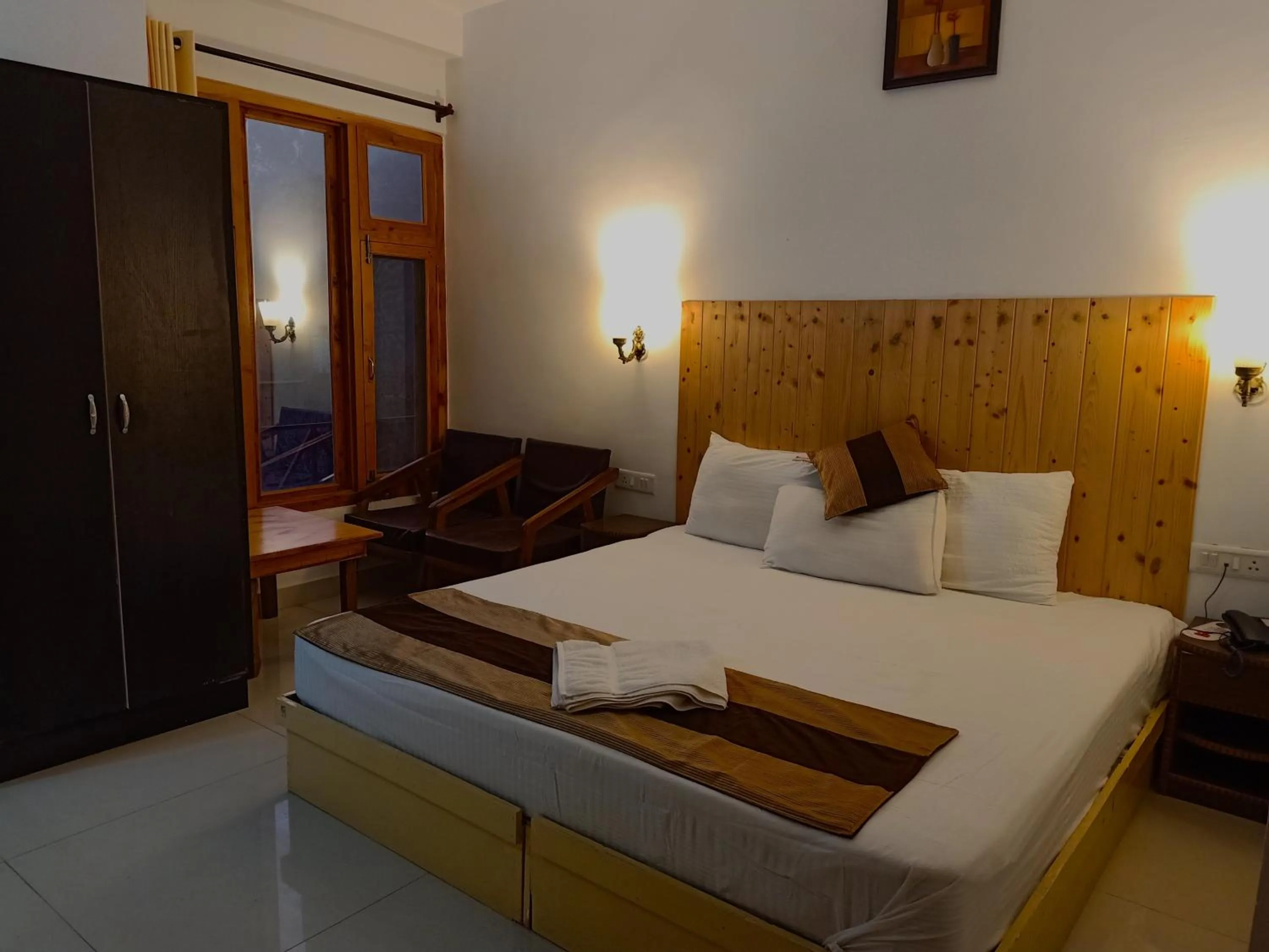 Bed in Countryside Himalayan Resort