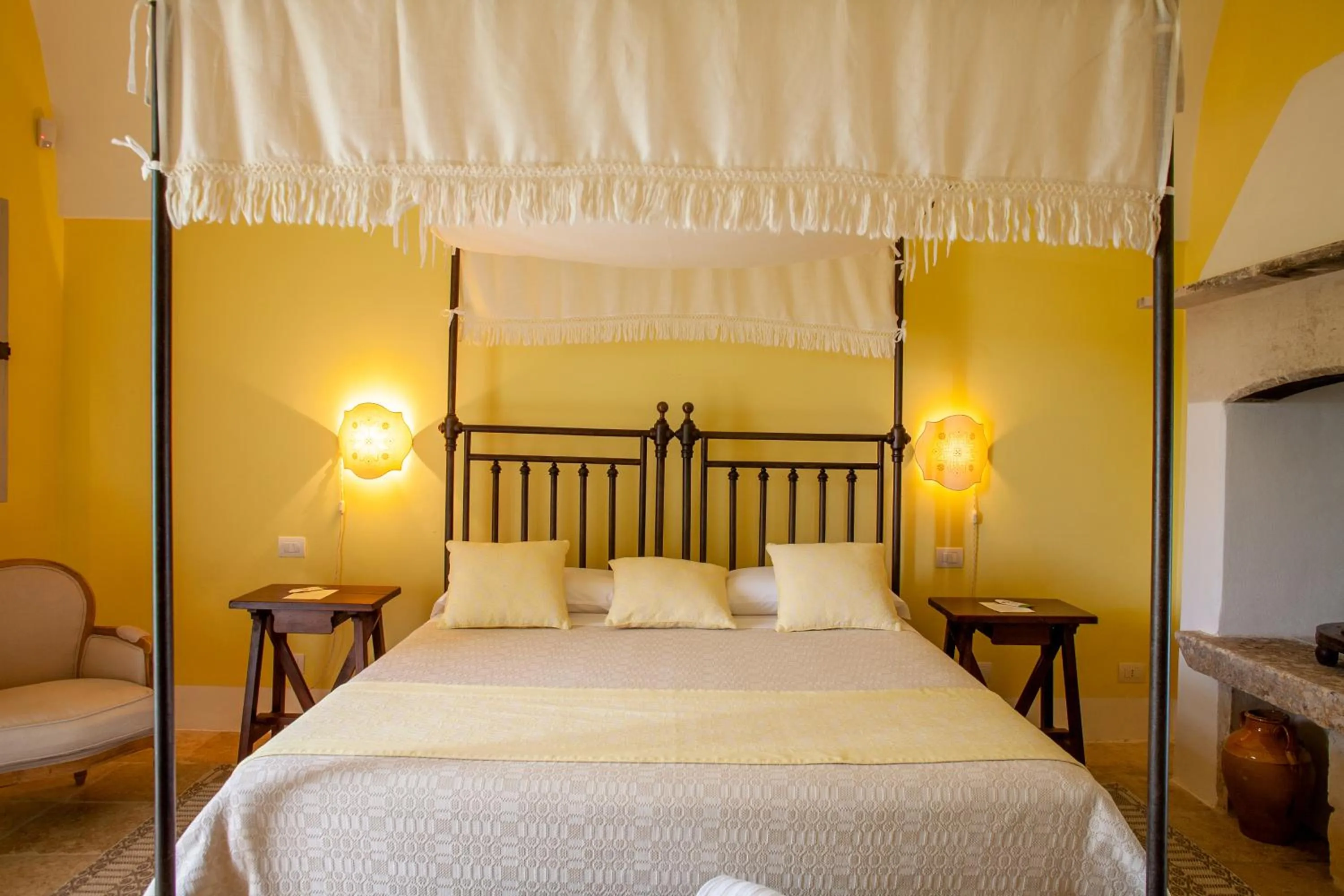 Photo of the whole room, Bed in Naturalis Bio Resort