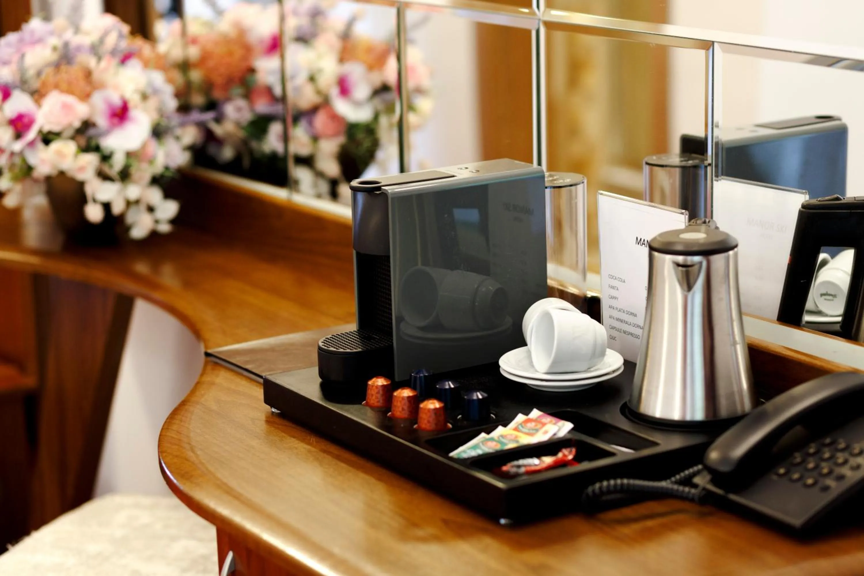 Coffee/tea facilities in Manor Ski Hotel