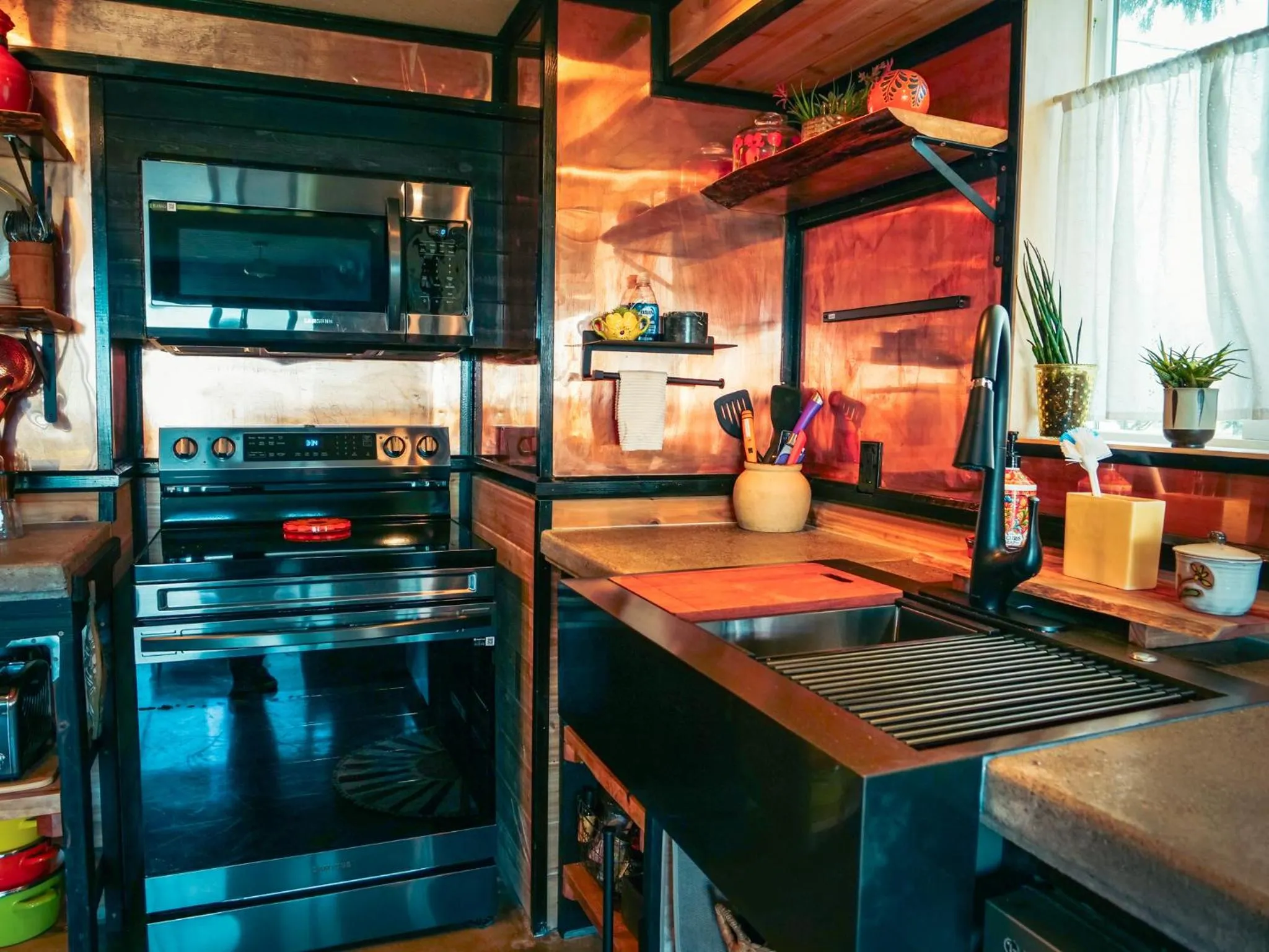 Dungeness Bay Cottages