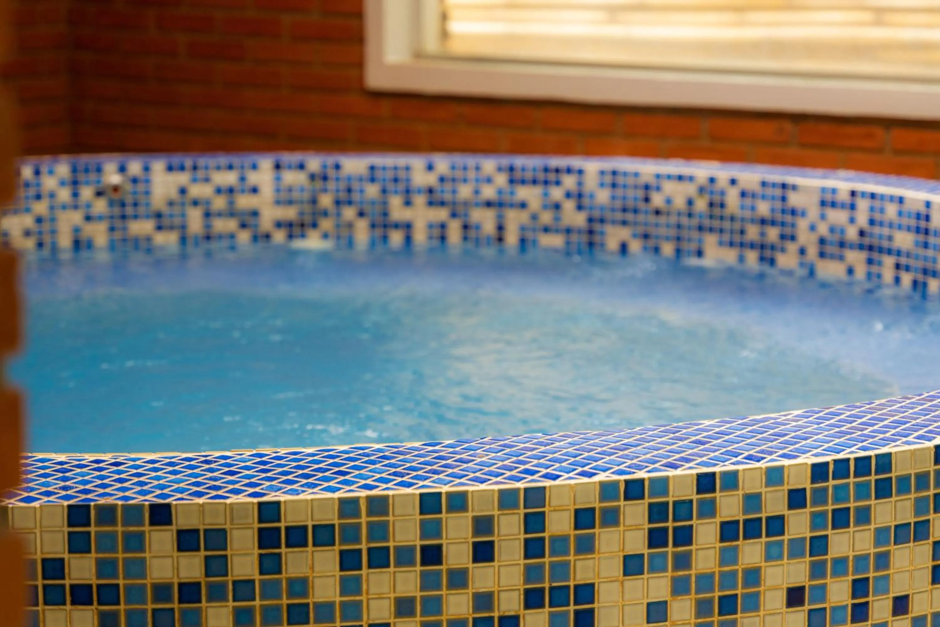 Hot Tub in Grinbergs Village Hotel