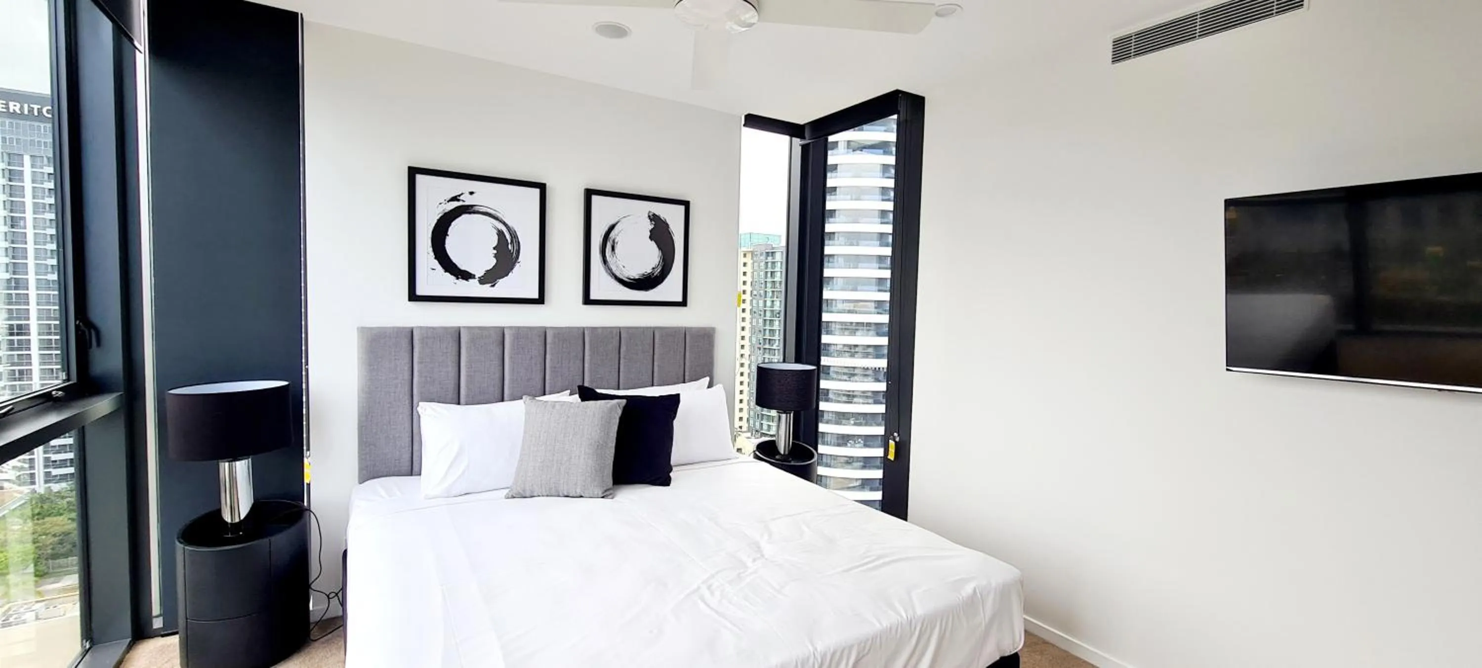 Bed in Koko Broadbeach - Official