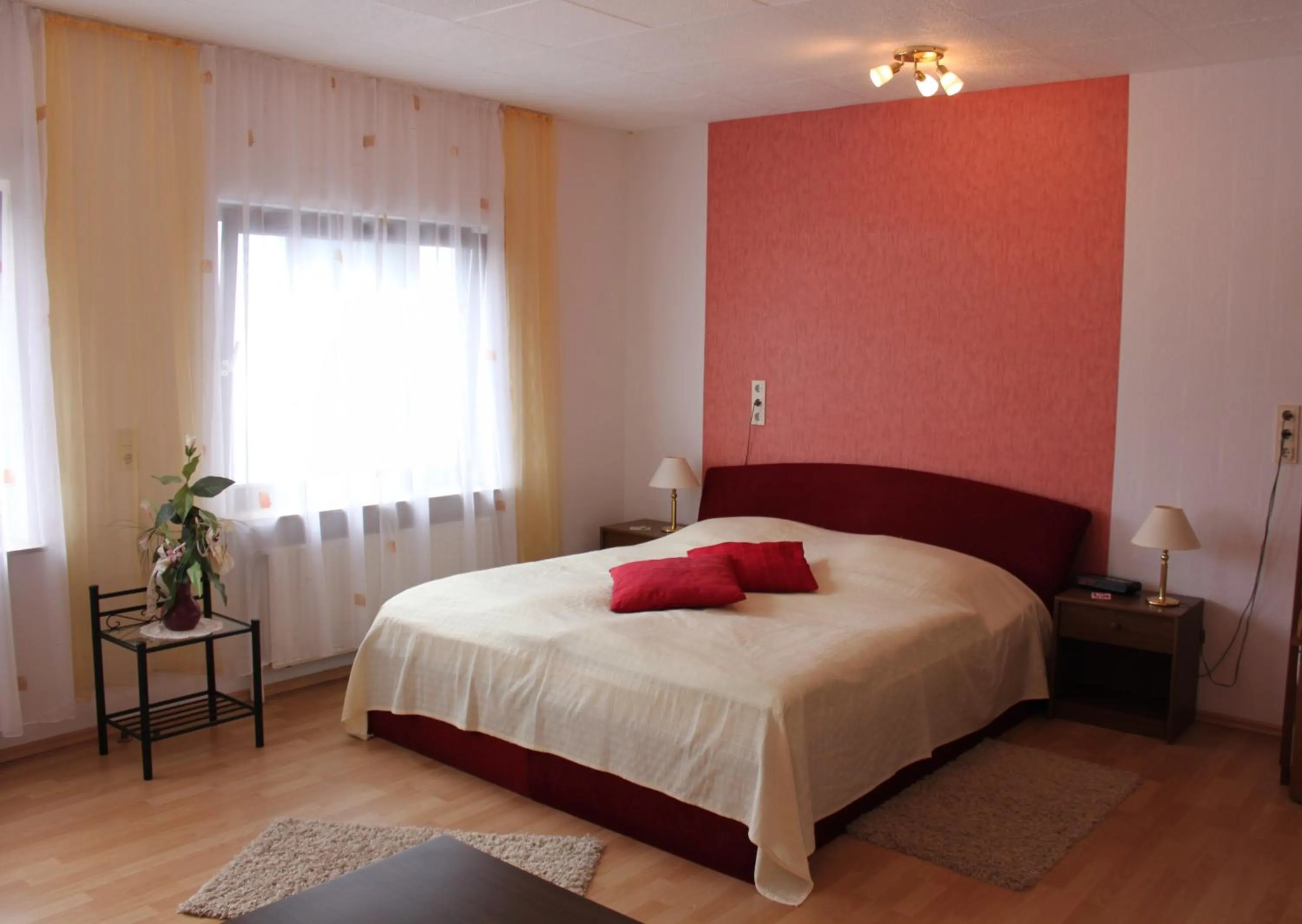 Bedroom, Bed in Berghotel Waidmannsheil