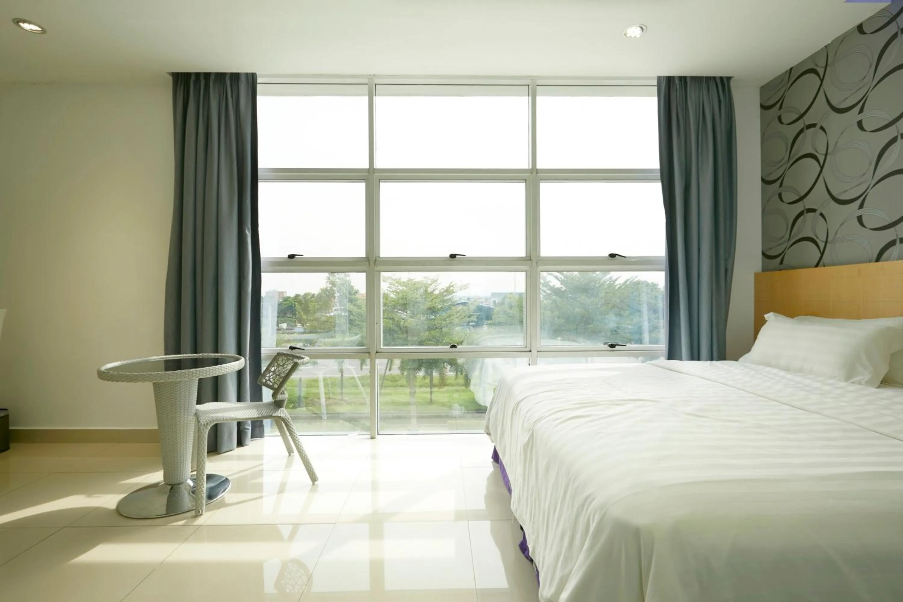 Bedroom, Bed in East Sun Hotel Sekinchan Self Check In