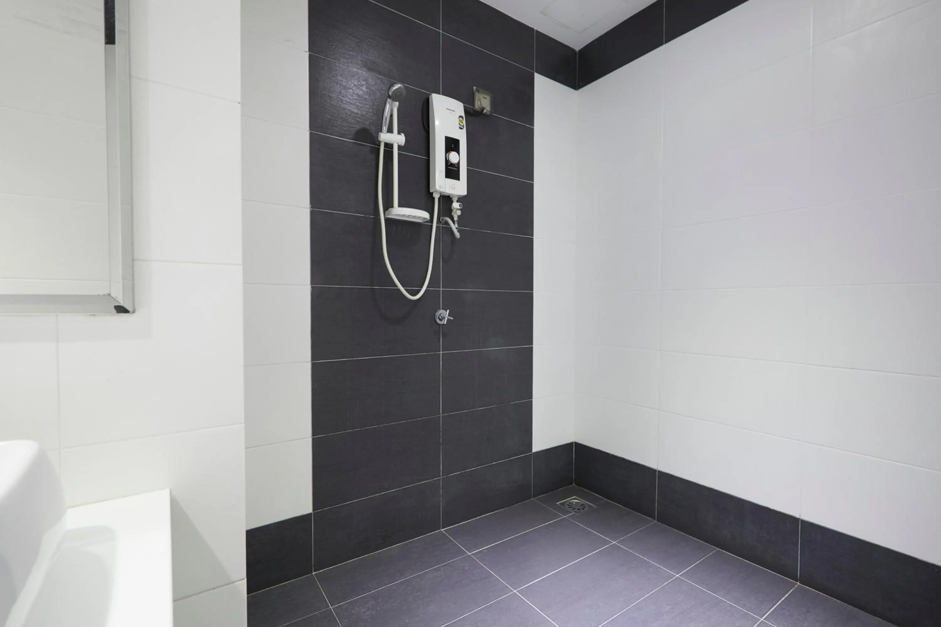 Bathroom in East Sun Hotel Sekinchan Self Check In