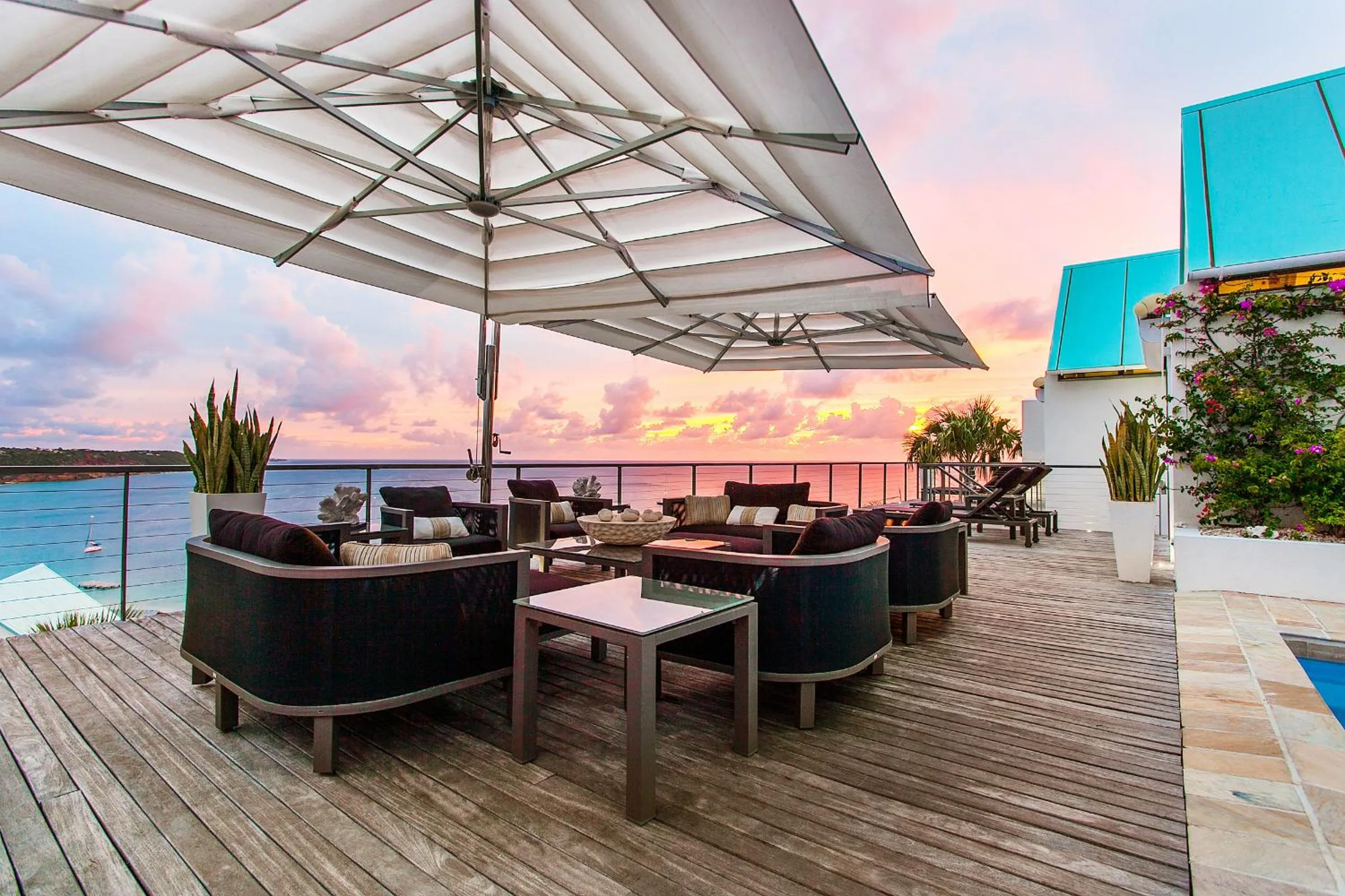 Balcony/Terrace in CeBlue Villas