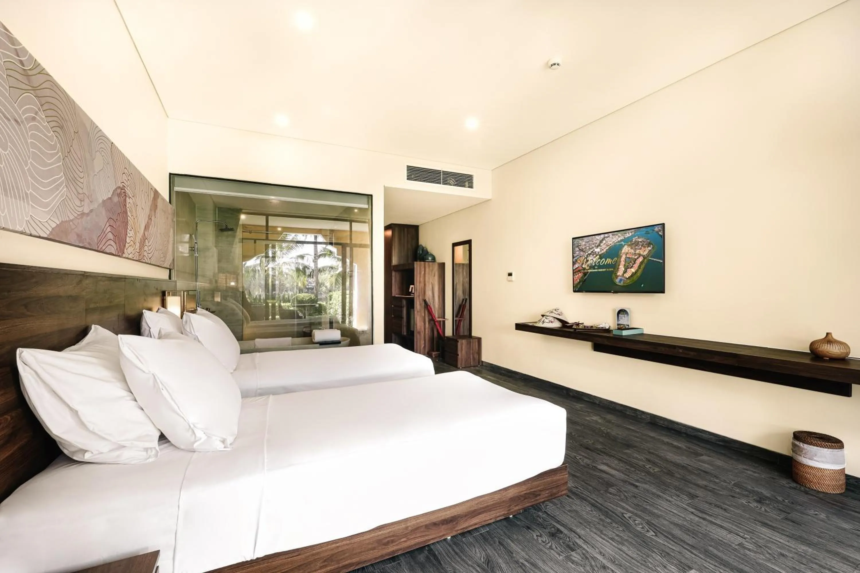 Shower, Bed in Hoi An Memories Resort & Spa