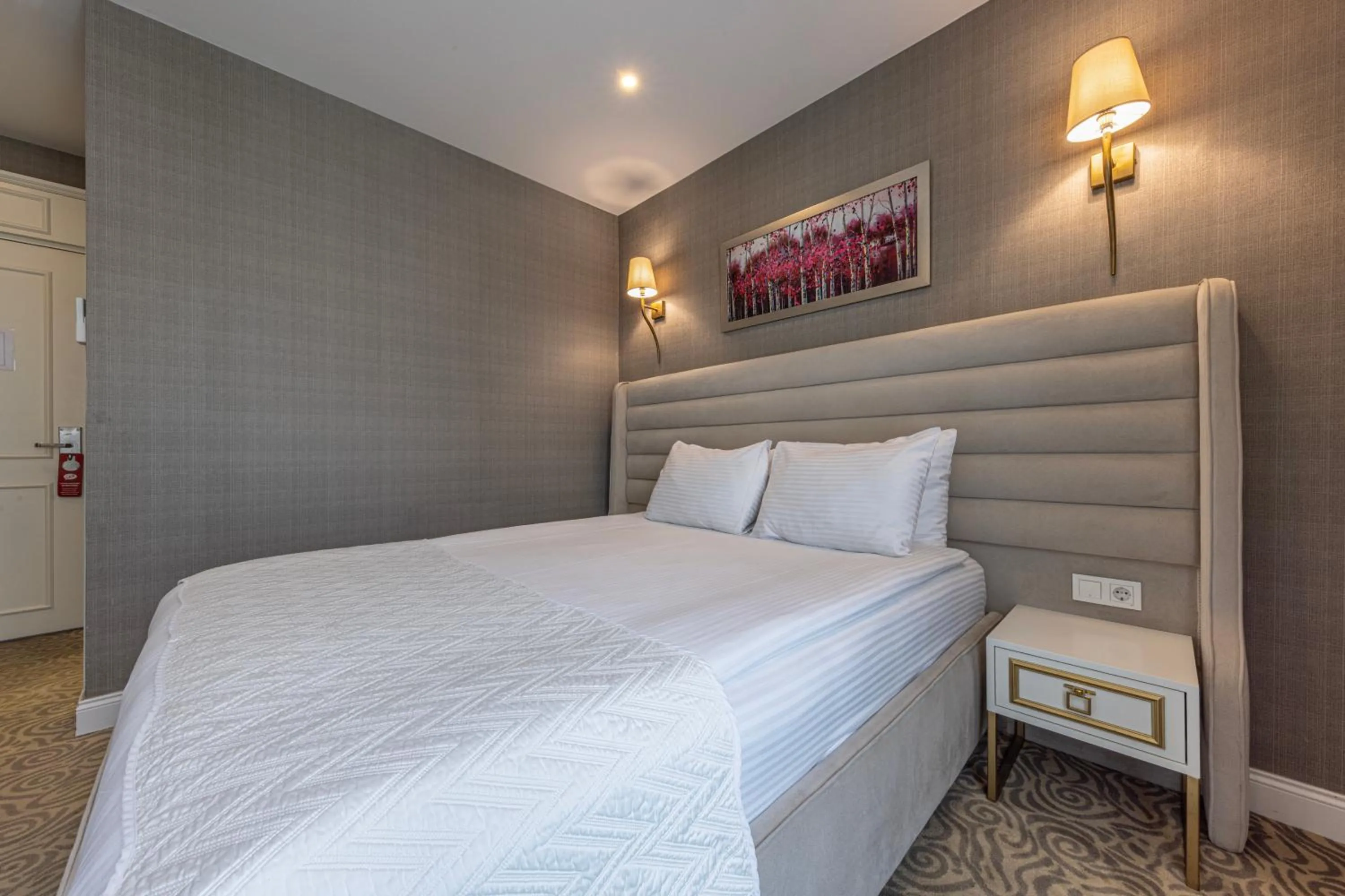 Bed in Mr BEYAZ HOTEL