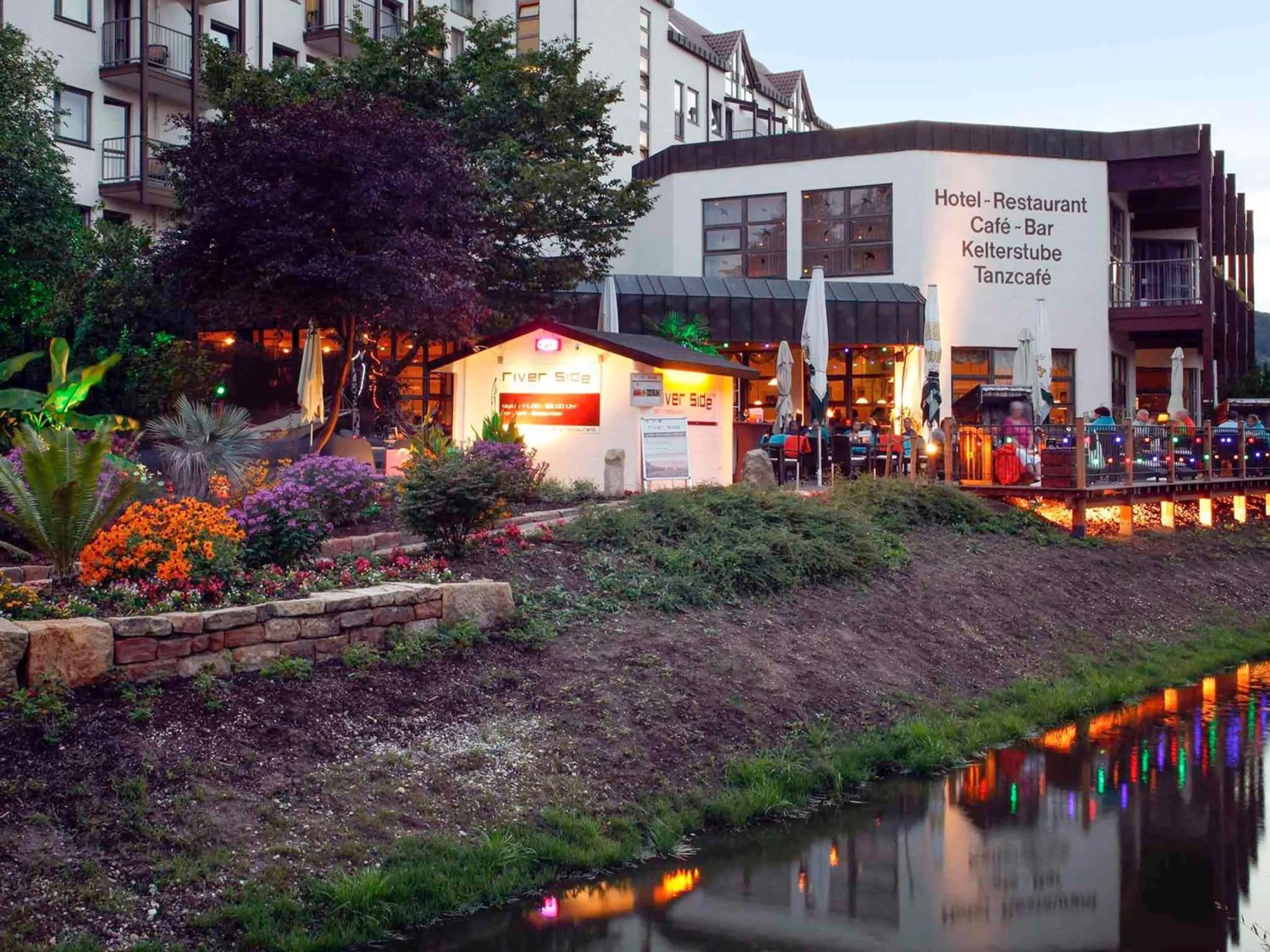 Restaurant/places to eat in Mercure Hotel Bad Duerkheim An Den Salinen