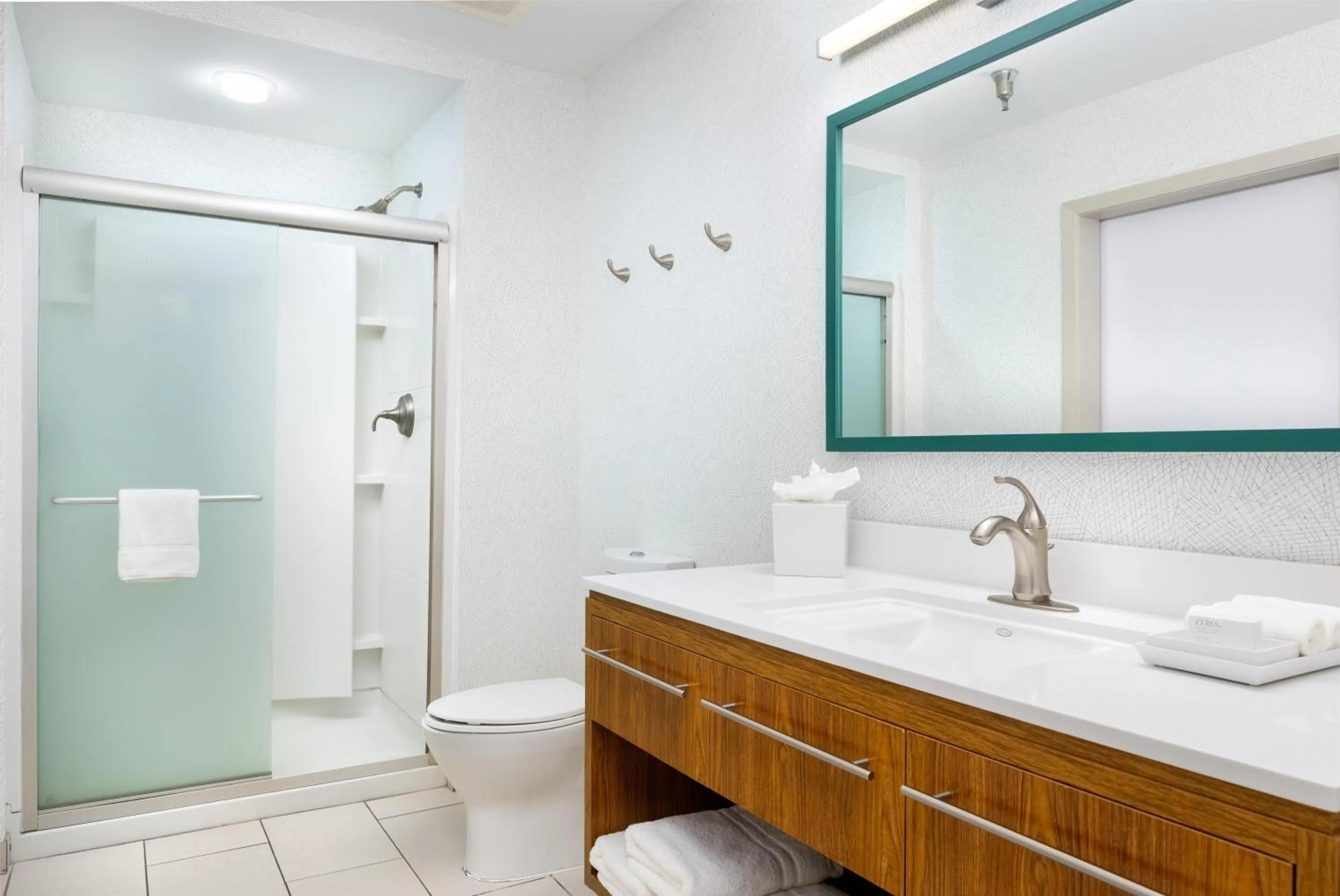 Bathroom in Home2 Suites by Hilton Ridgeland