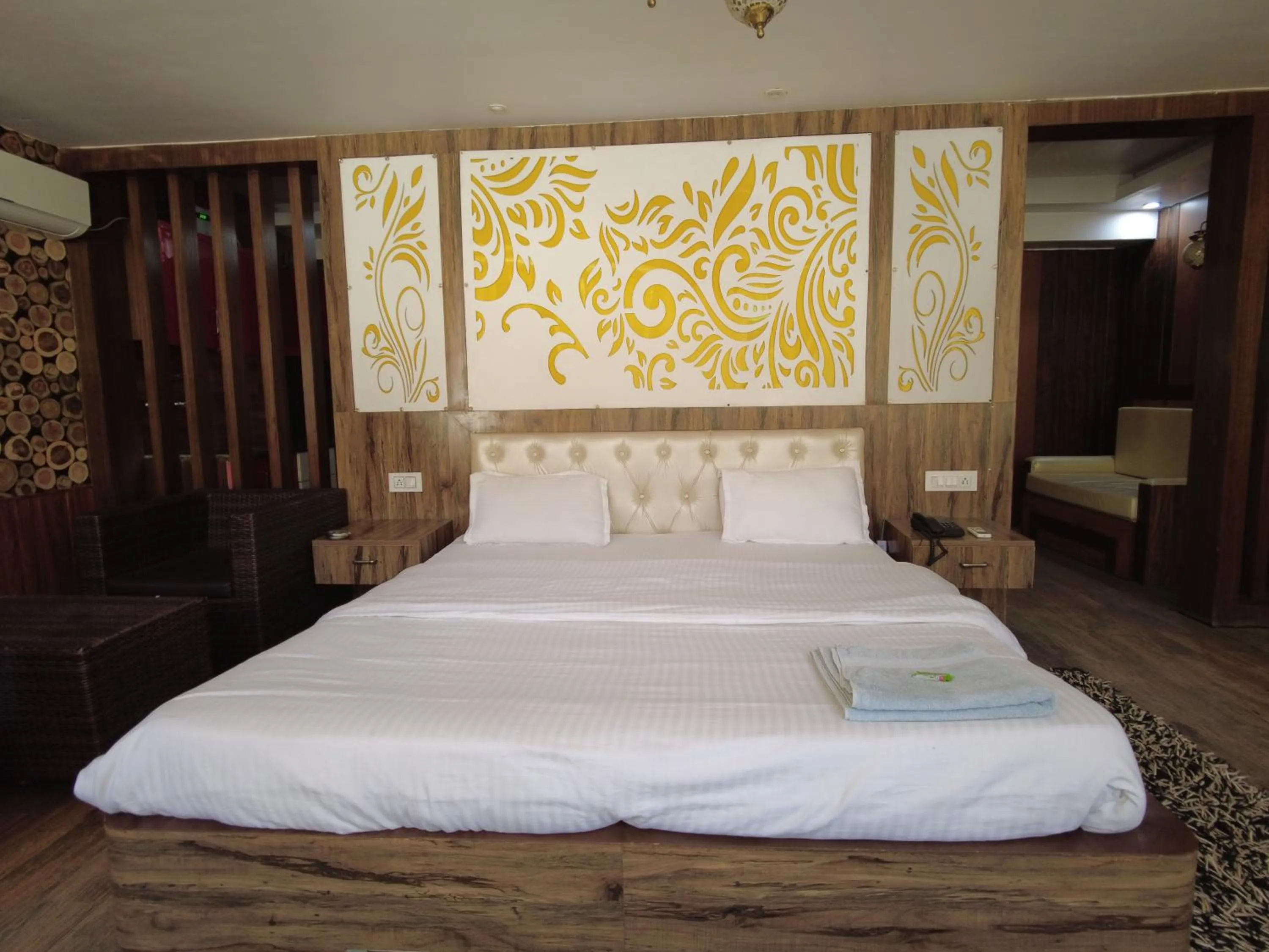 Bed in Home Stay Green View Doon