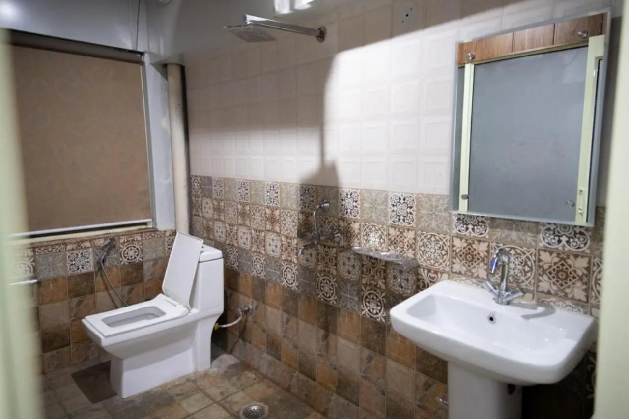 Toilet in Home Stay Green View Doon