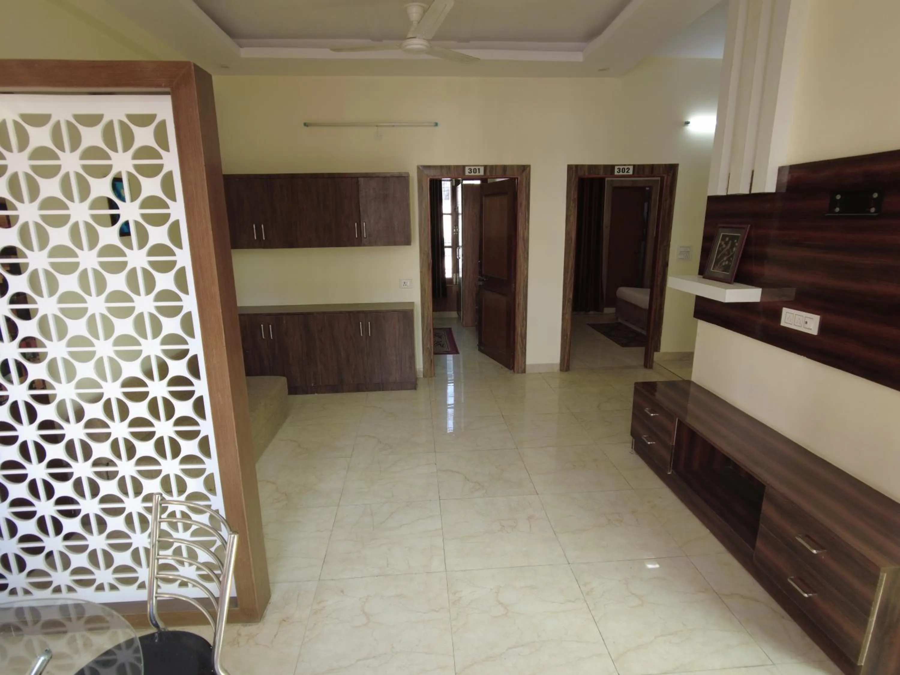 Communal lounge/ TV room, Bed in Home Stay Green View Doon