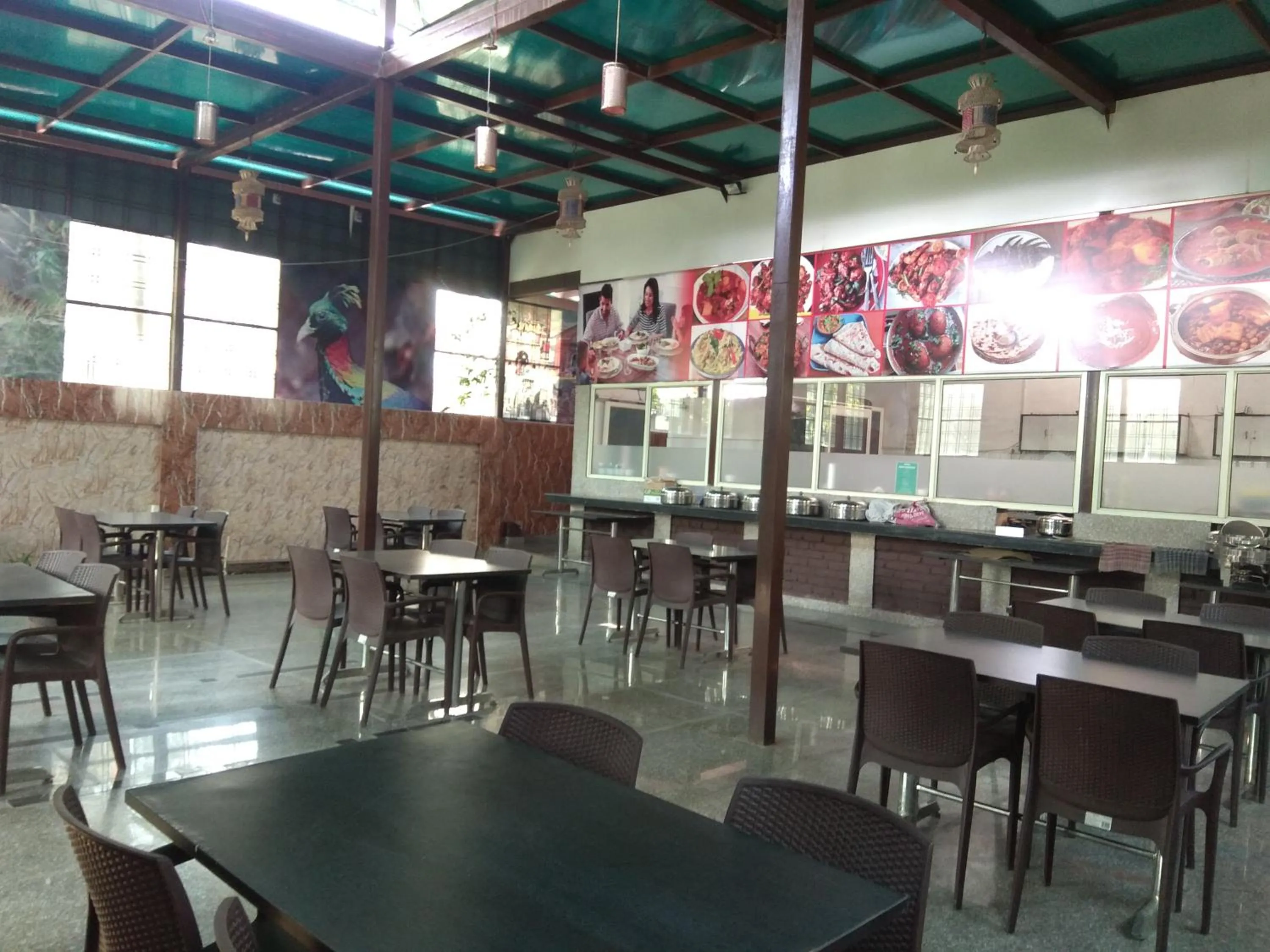 Restaurant/places to eat in Home Stay Green View Doon