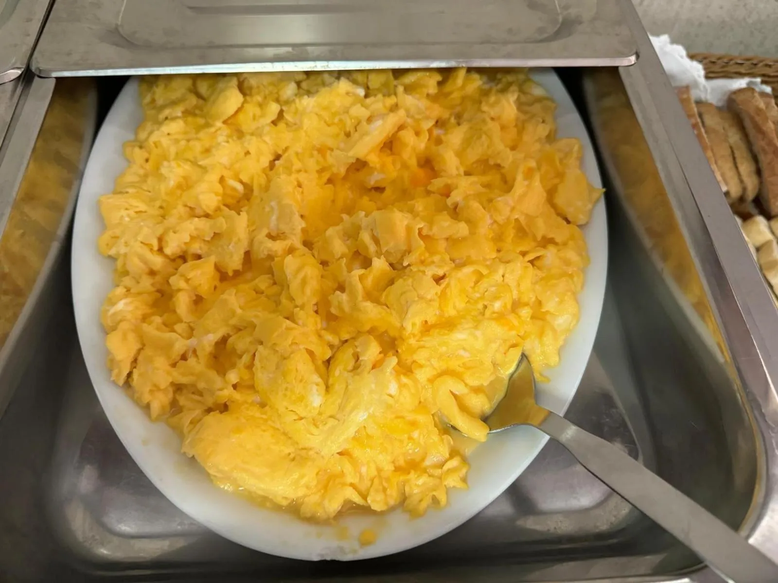 Breakfast in Hotel Colmeia