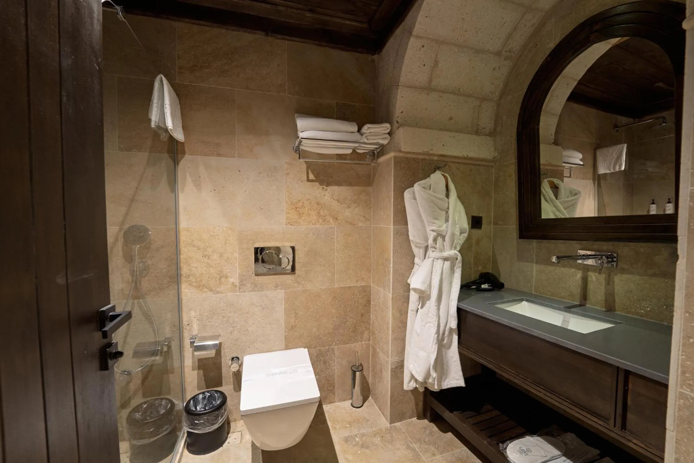 Bathroom in Luvi Cave Hotel