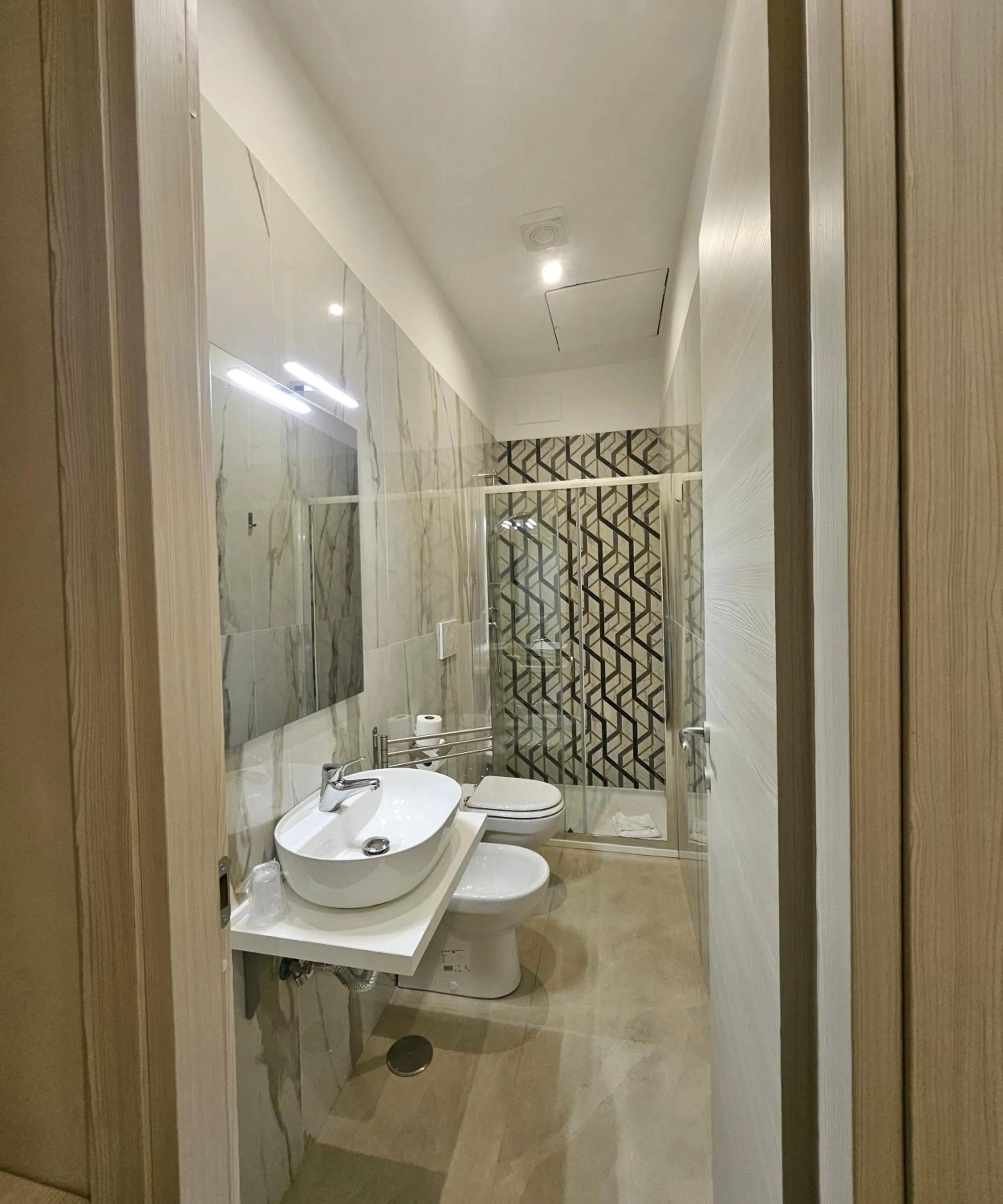 Bathroom in Hotel Mosaic Central Rome