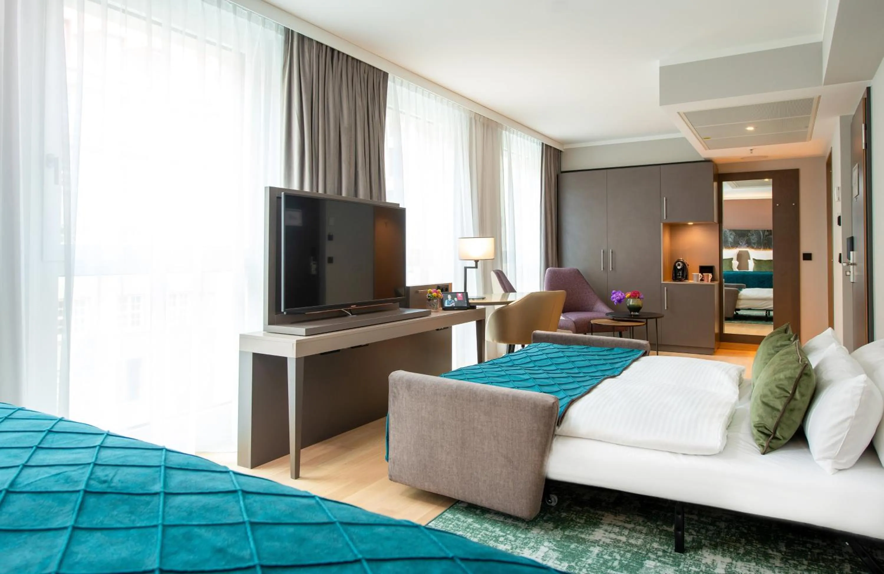 Photo of the whole room, Bed in Leonardo Royal Hotel Nürnberg