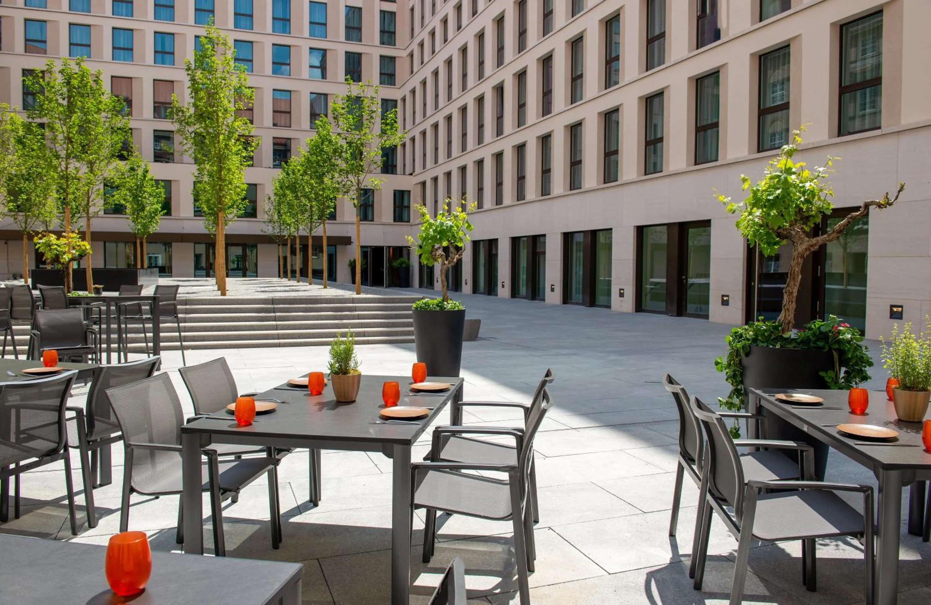 Balcony/Terrace in Leonardo Royal Hotel Nürnberg