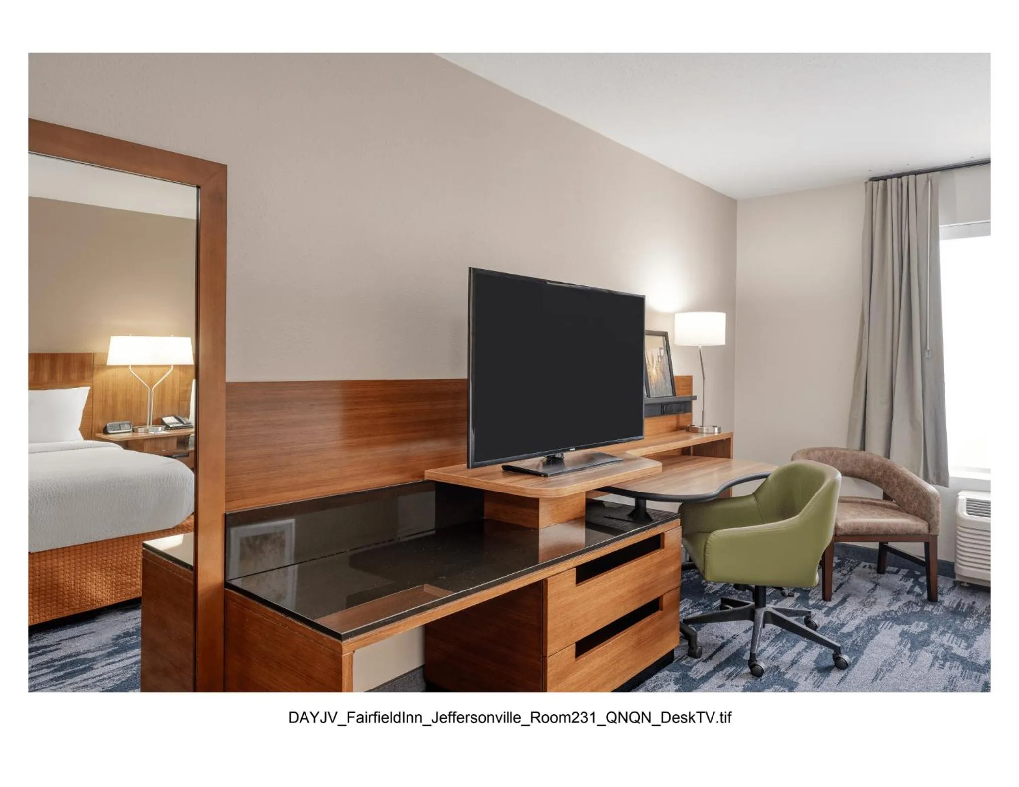 Bed in Fairfield Inn & Suites by Marriott Jeffersonville I-71