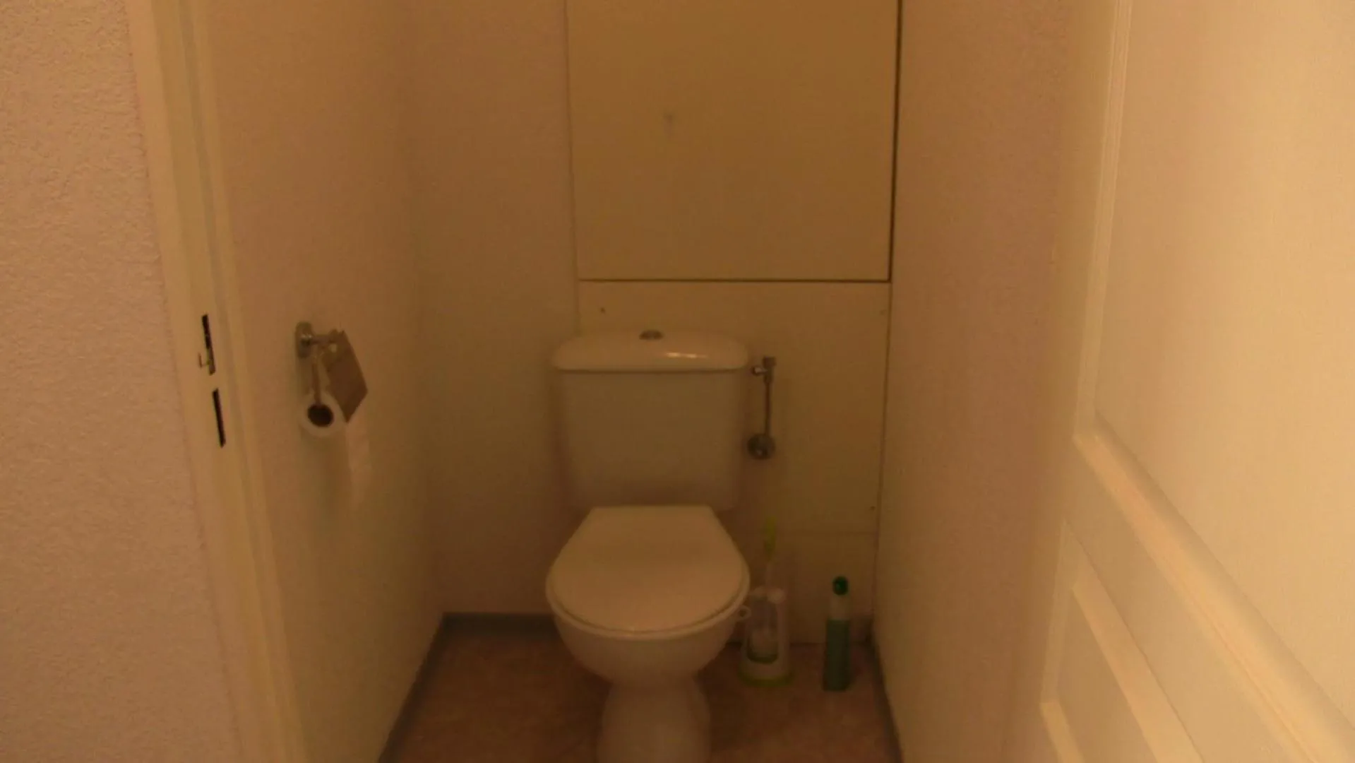 Toilet in Residence VAL DAZUR VALBERG 2 PIECES