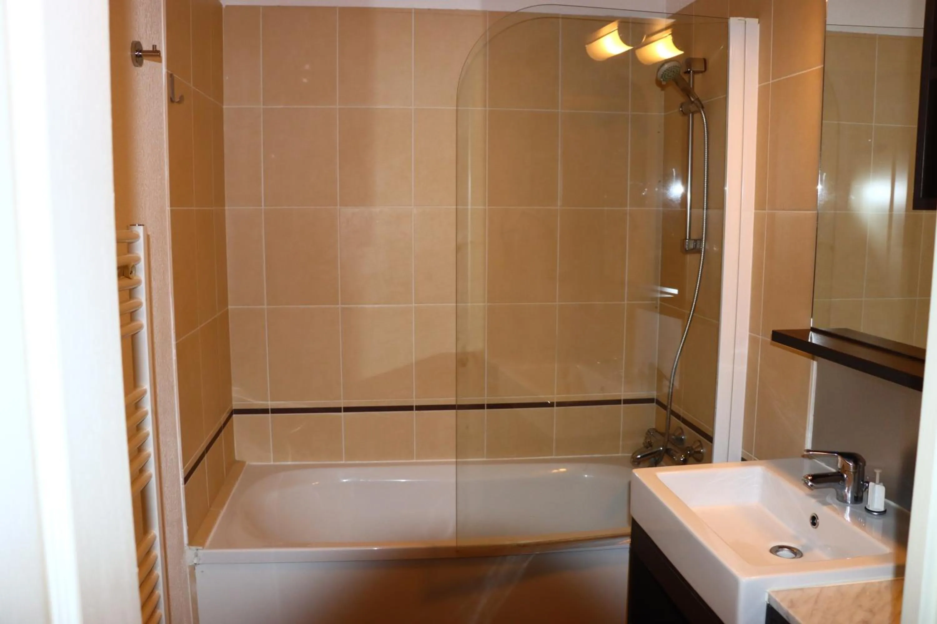 Bathroom in Residence VAL DAZUR VALBERG 2 PIECES