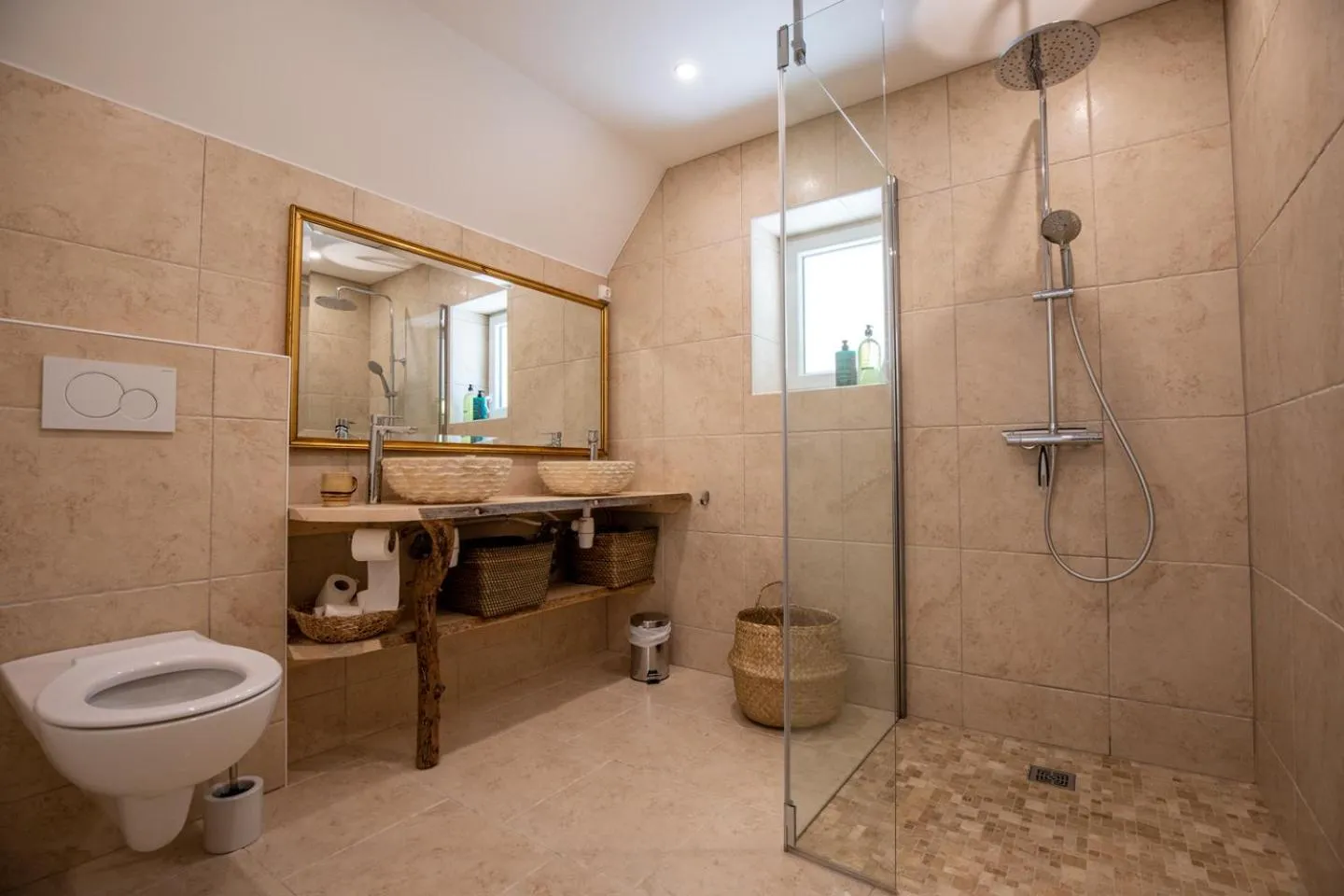 Bathroom in Gîte La Résilience, sur la piste de ski d'Autrans