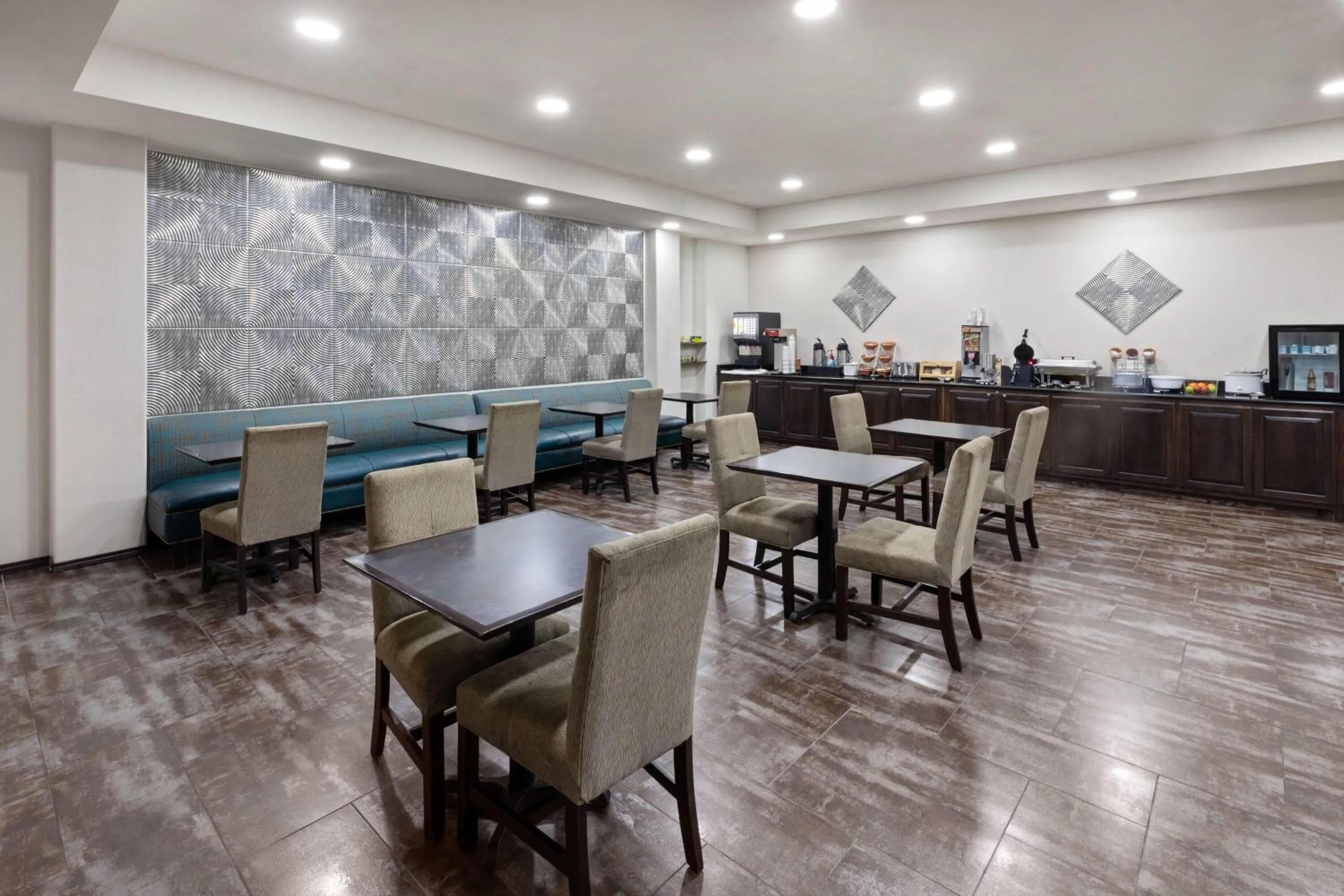 Breakfast in Baymont by Wyndham Andrews TX