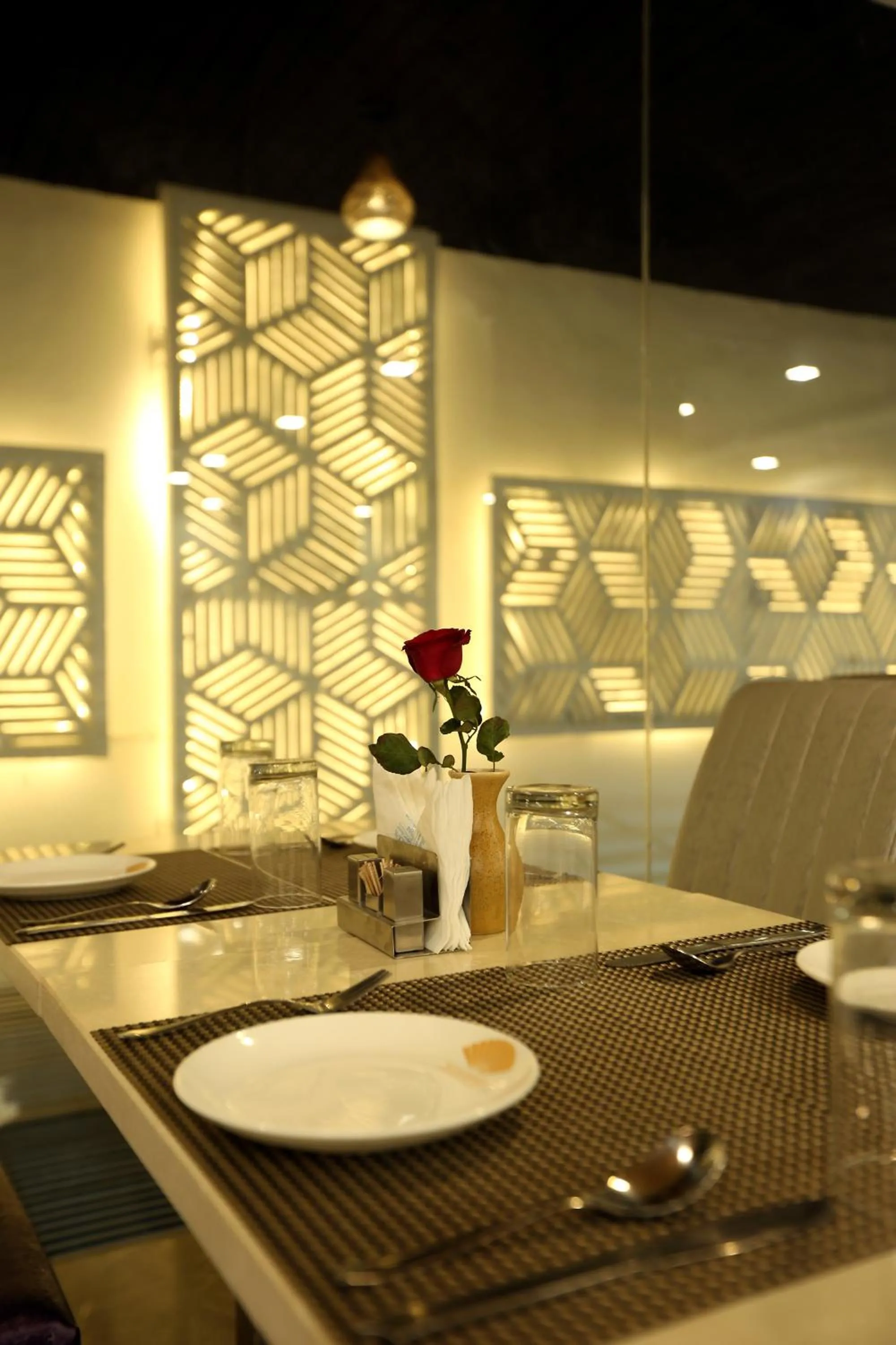 Restaurant/places to eat in Hotel Omega - Gurgaon Central, Sec 45
