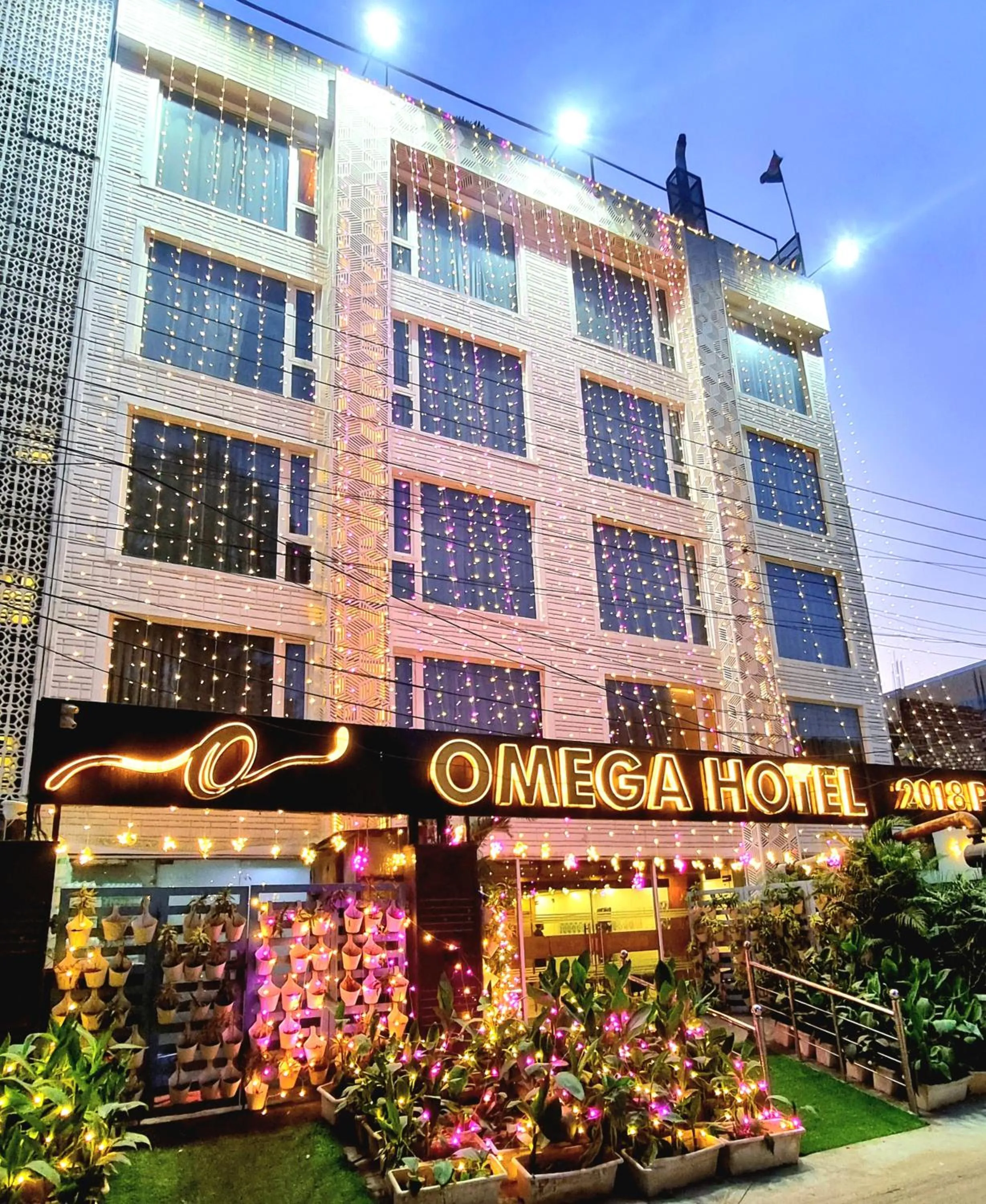 Property building in Hotel Omega - Gurgaon Central, Sec 45