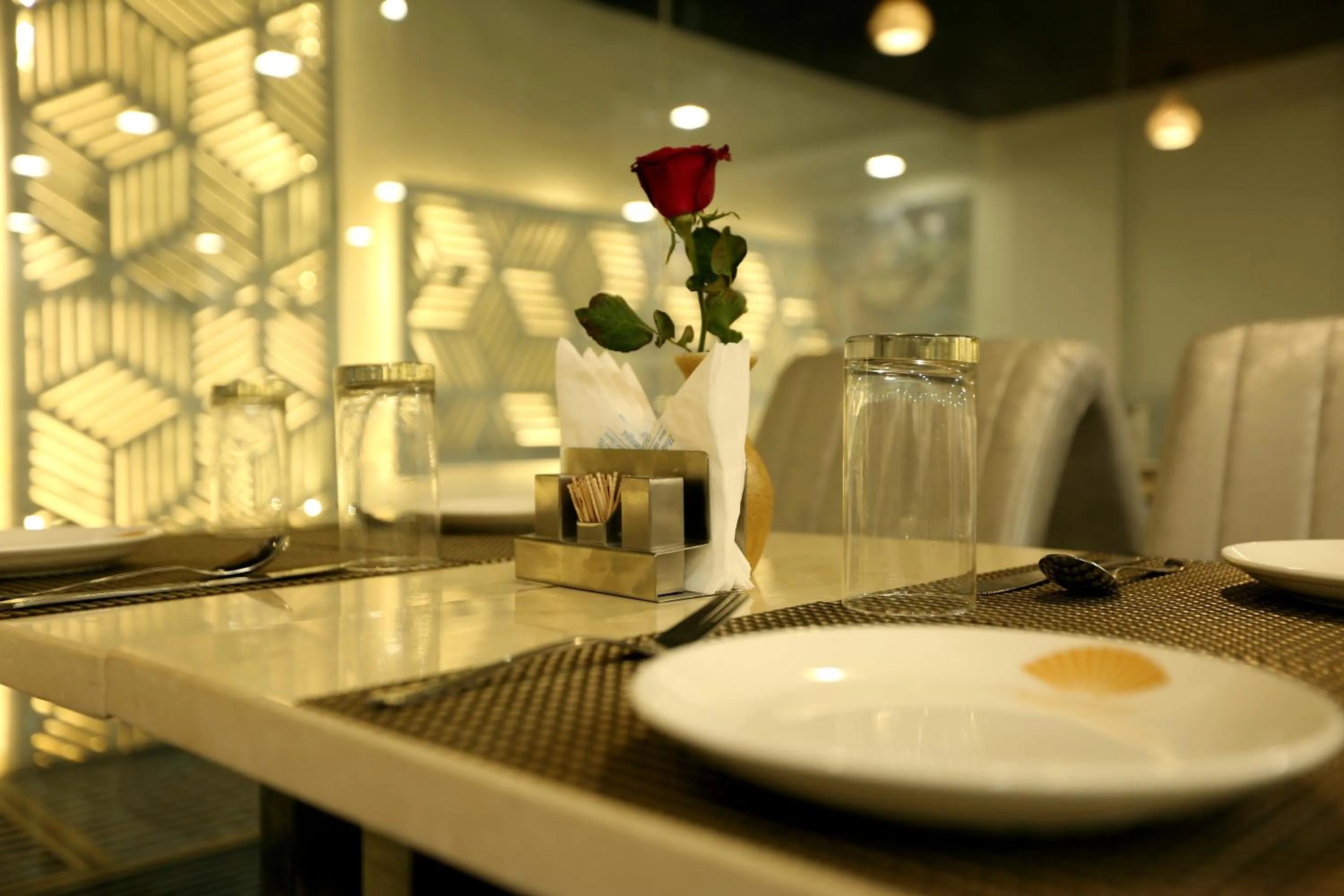 Restaurant/places to eat in Hotel Omega - Gurgaon Central, Sec 45