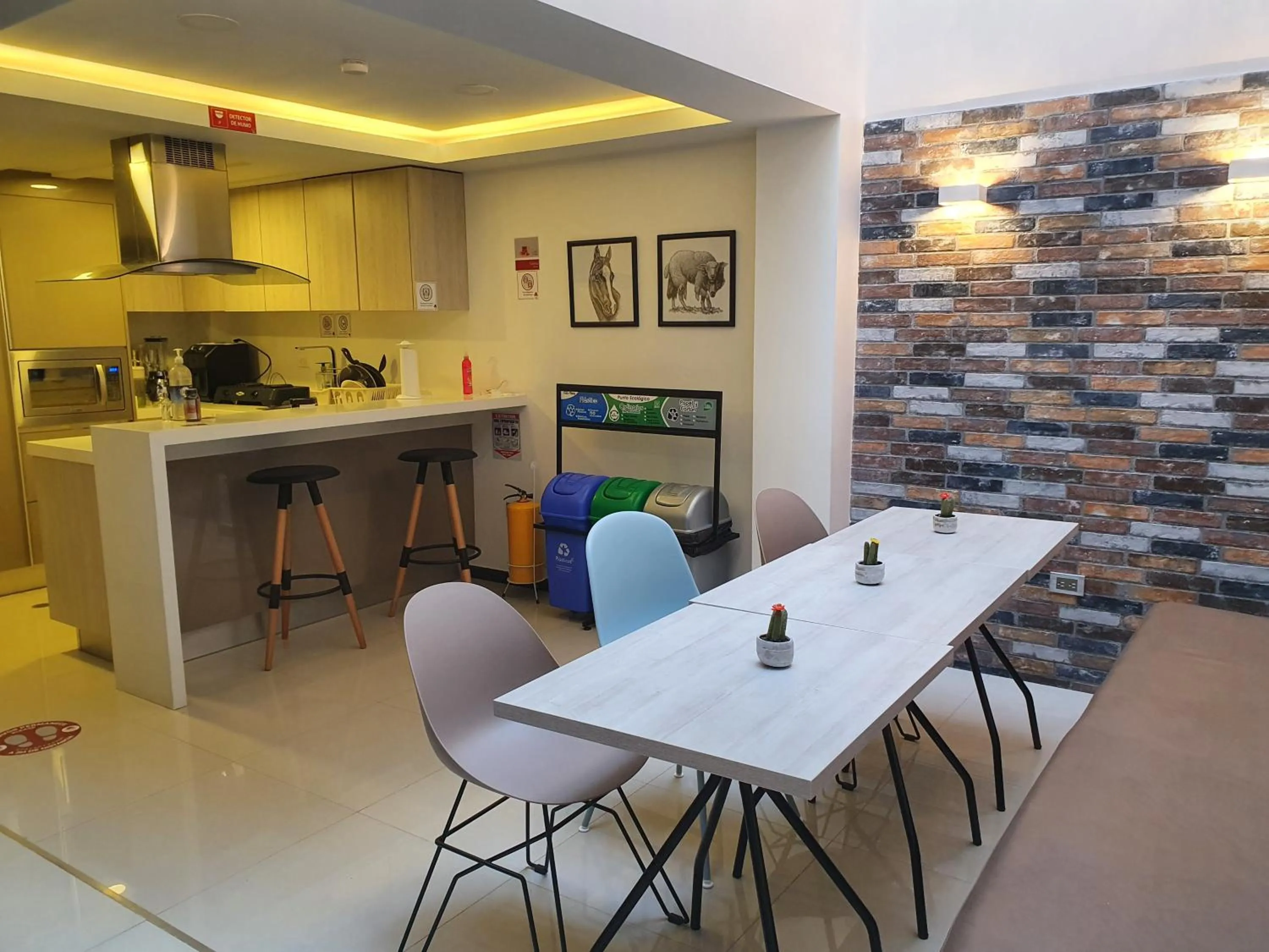 Food in HOTEL SANTORI