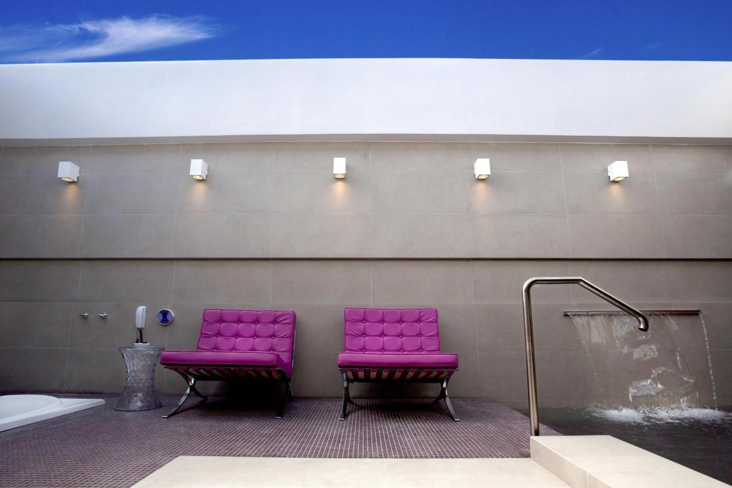 Swimming pool in Lush Motel Ipiranga