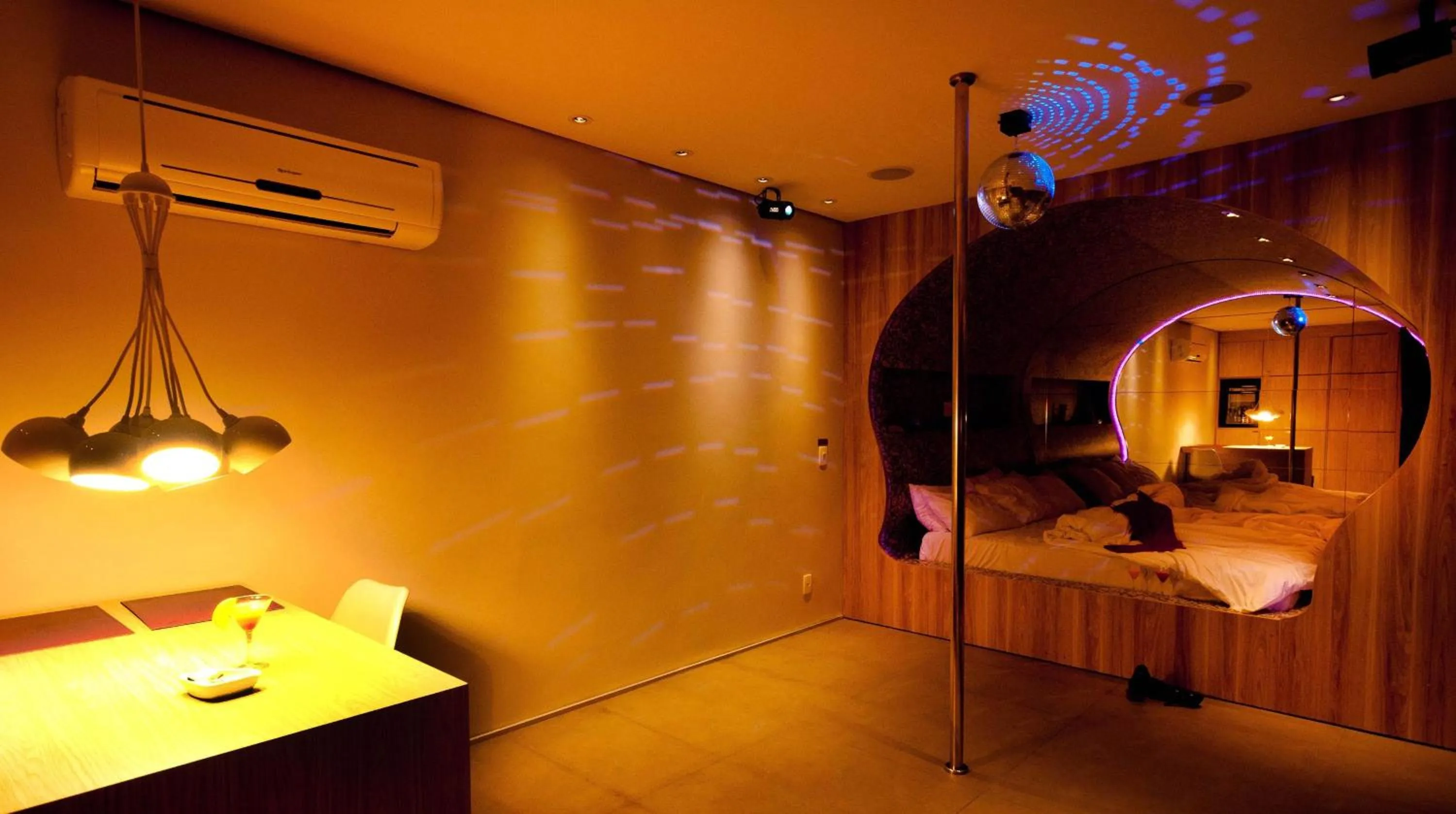 Bed in Lush Motel Ipiranga