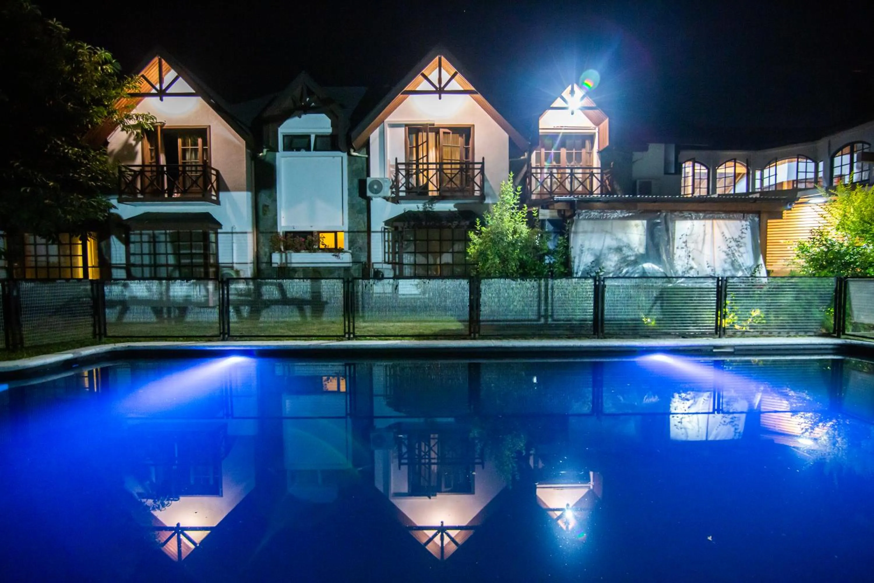 Swimming pool in Hotel Inti Kuyen Plaza