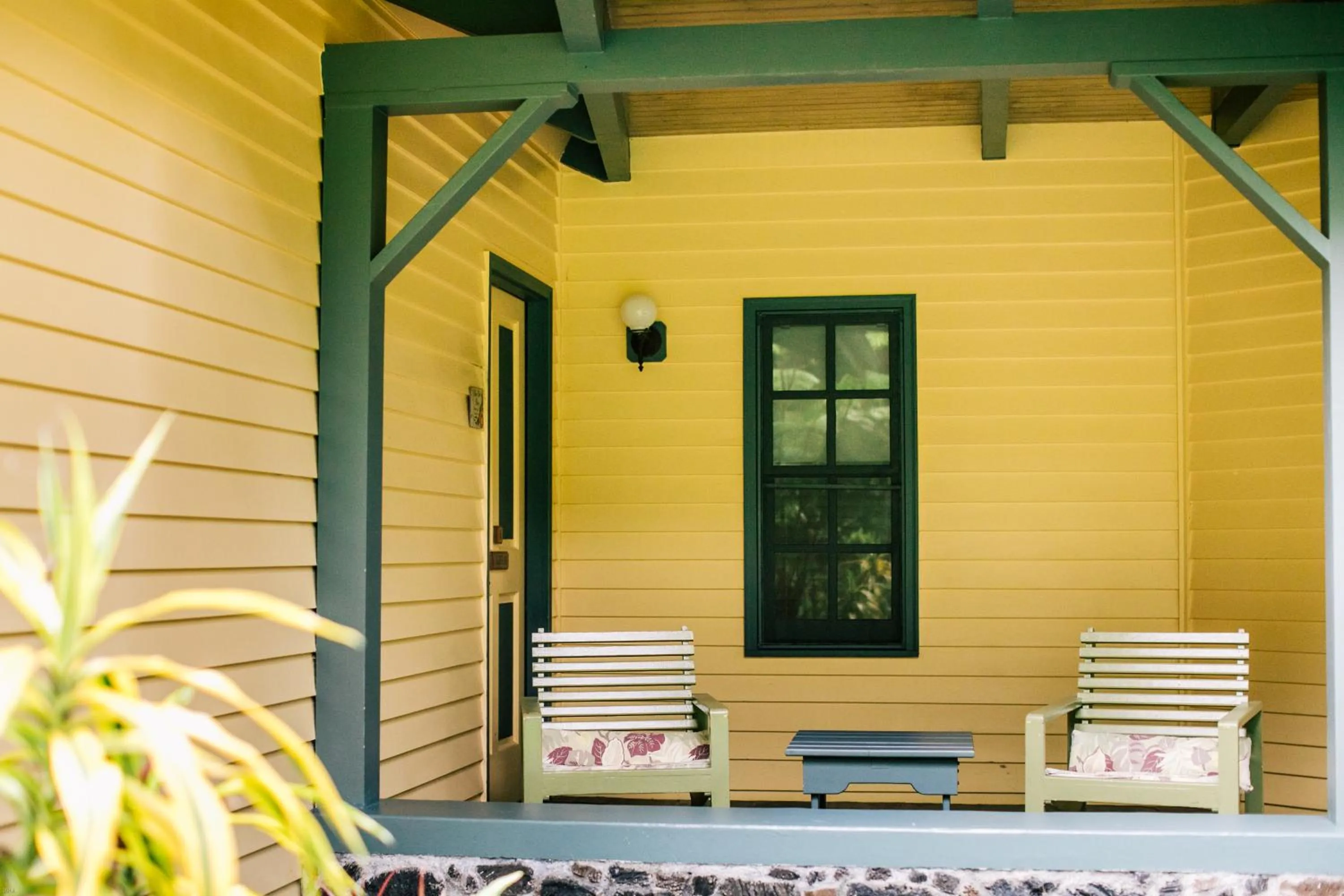 Patio in Kilauea Lodge and Restaurant