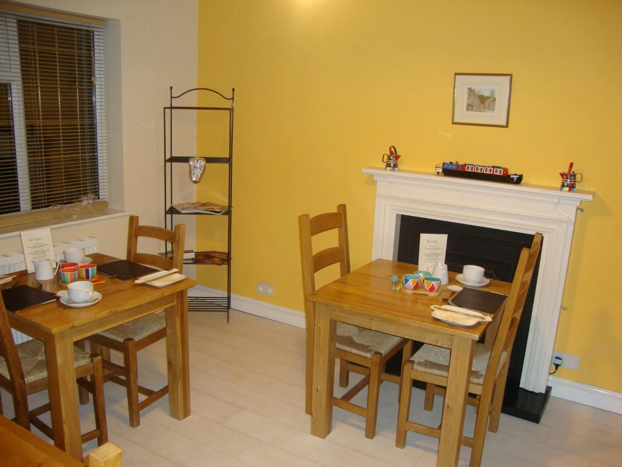 Restaurant/places to eat in Canal View Bed And Breakfast