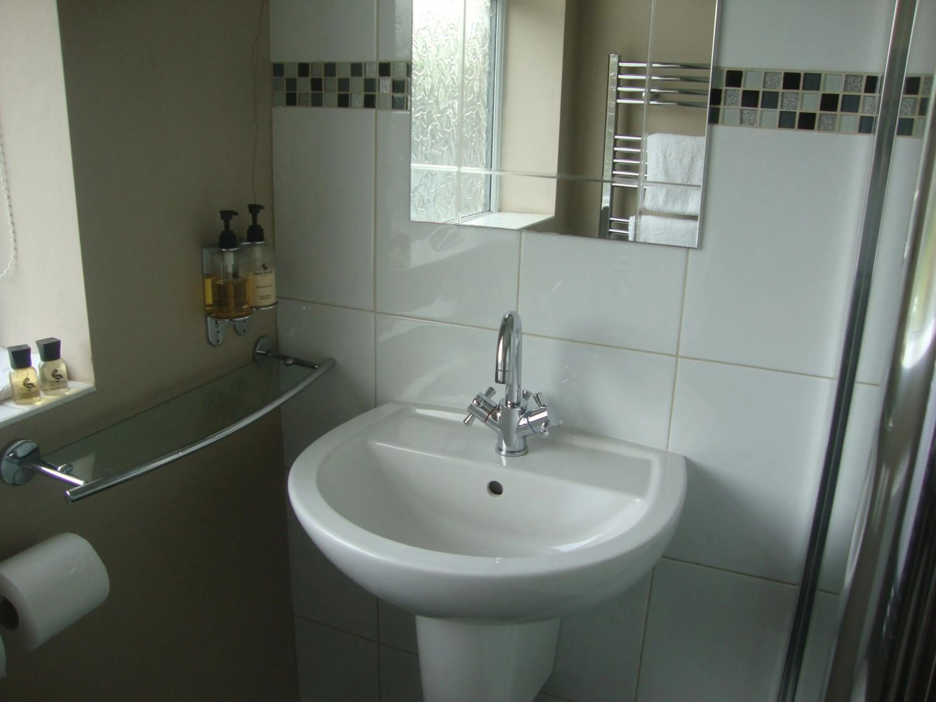 Bathroom in Canal View Bed And Breakfast