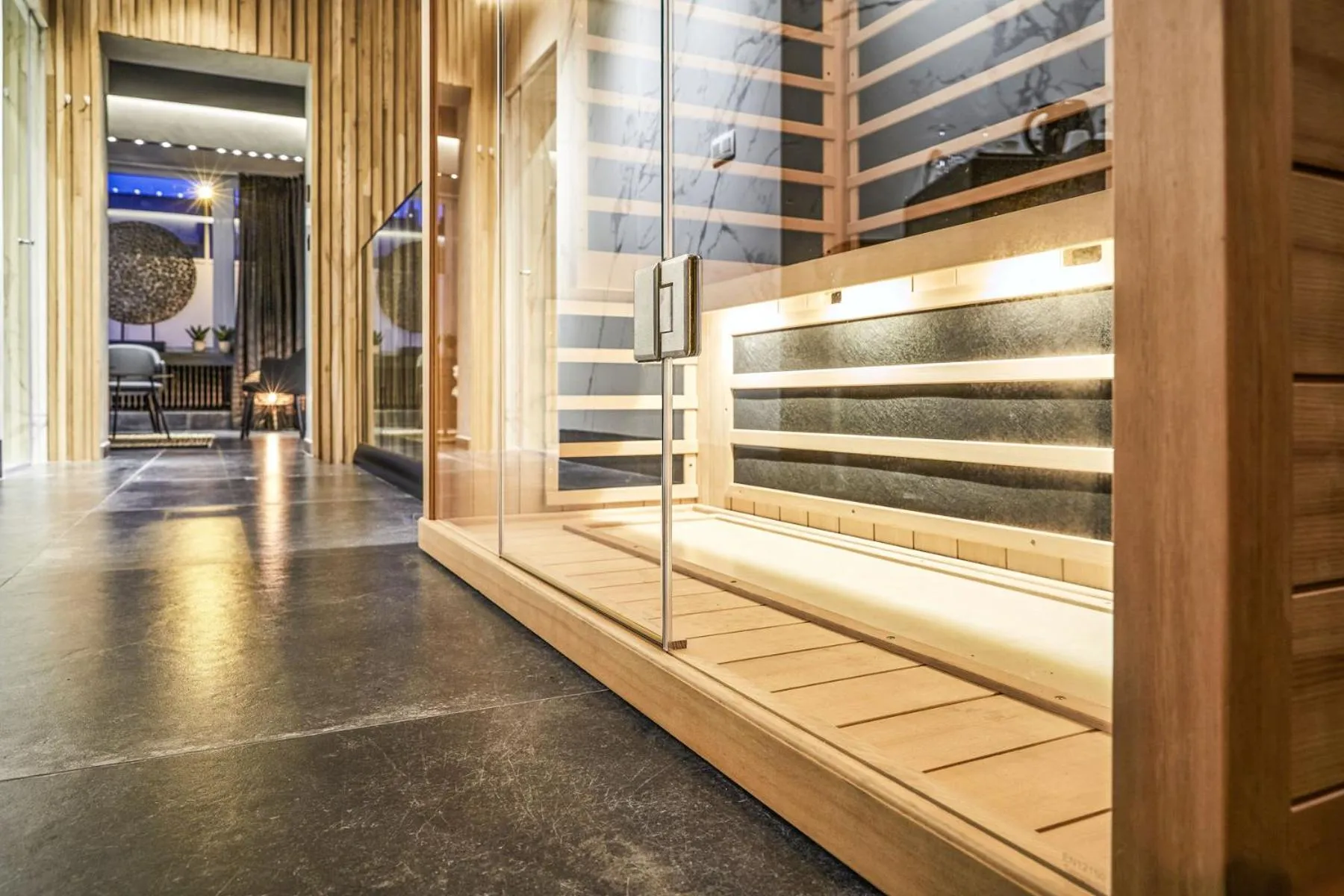 Sauna in Hotel ONIRO - Luxury Rooms & Wellness Suites