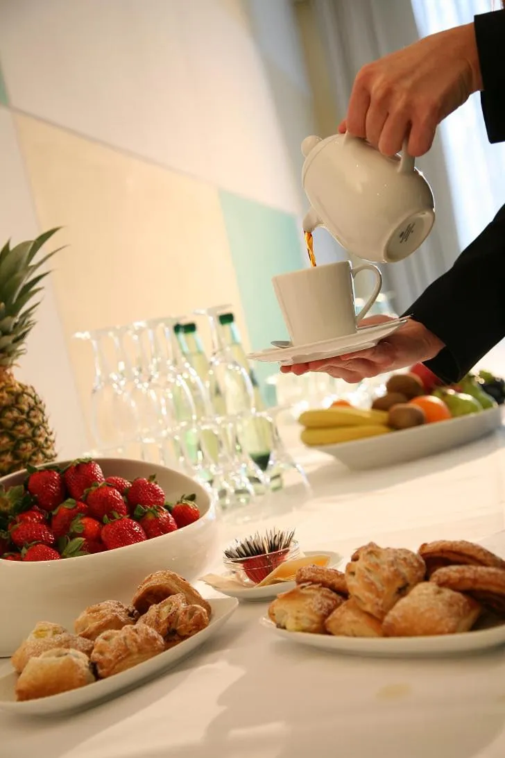 Restaurant/places to eat in Hotel Alexandersbad