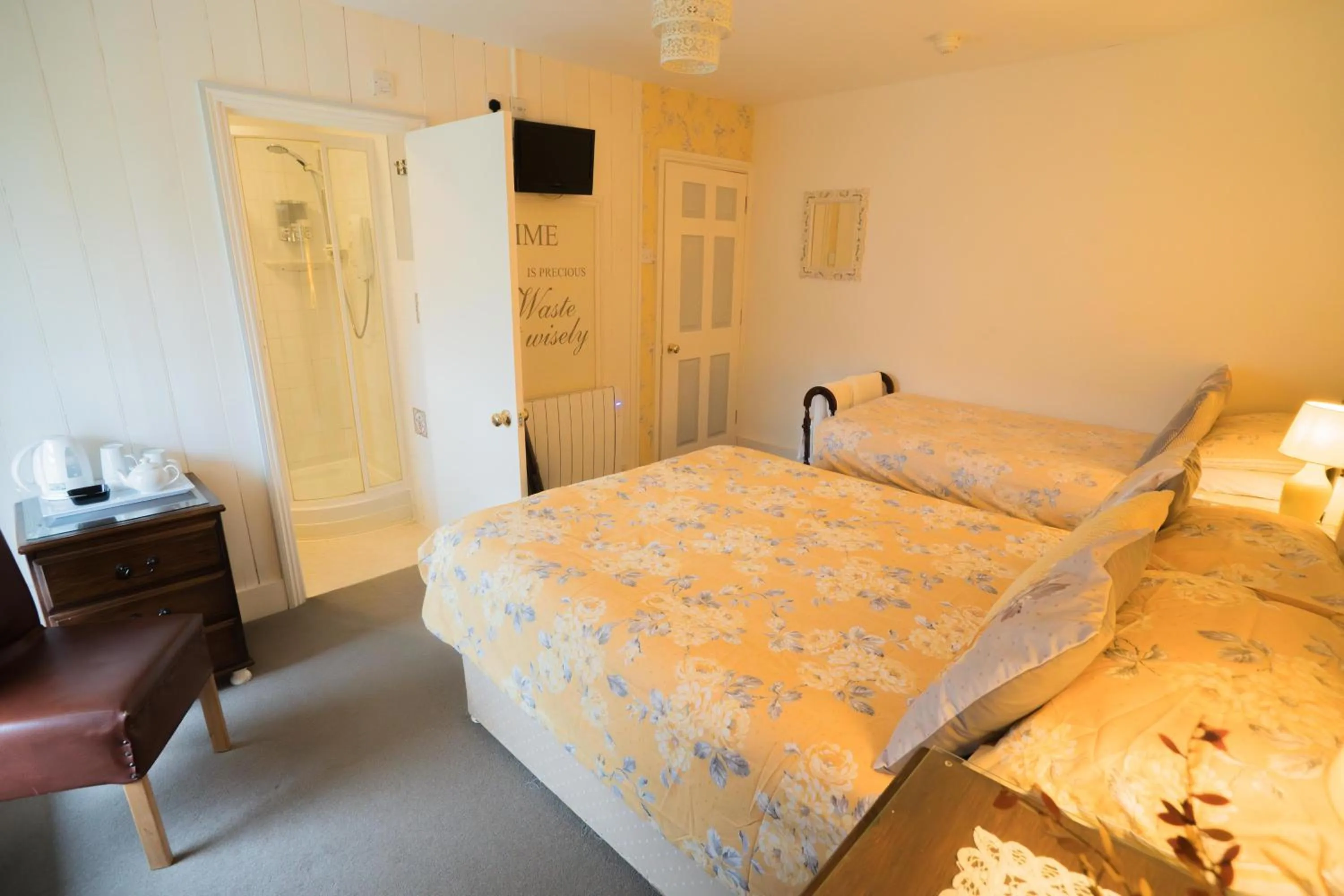 Bed in Maison Dieu Guest House