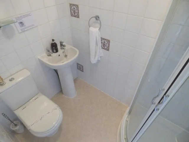 Bathroom in Maison Dieu Guest House