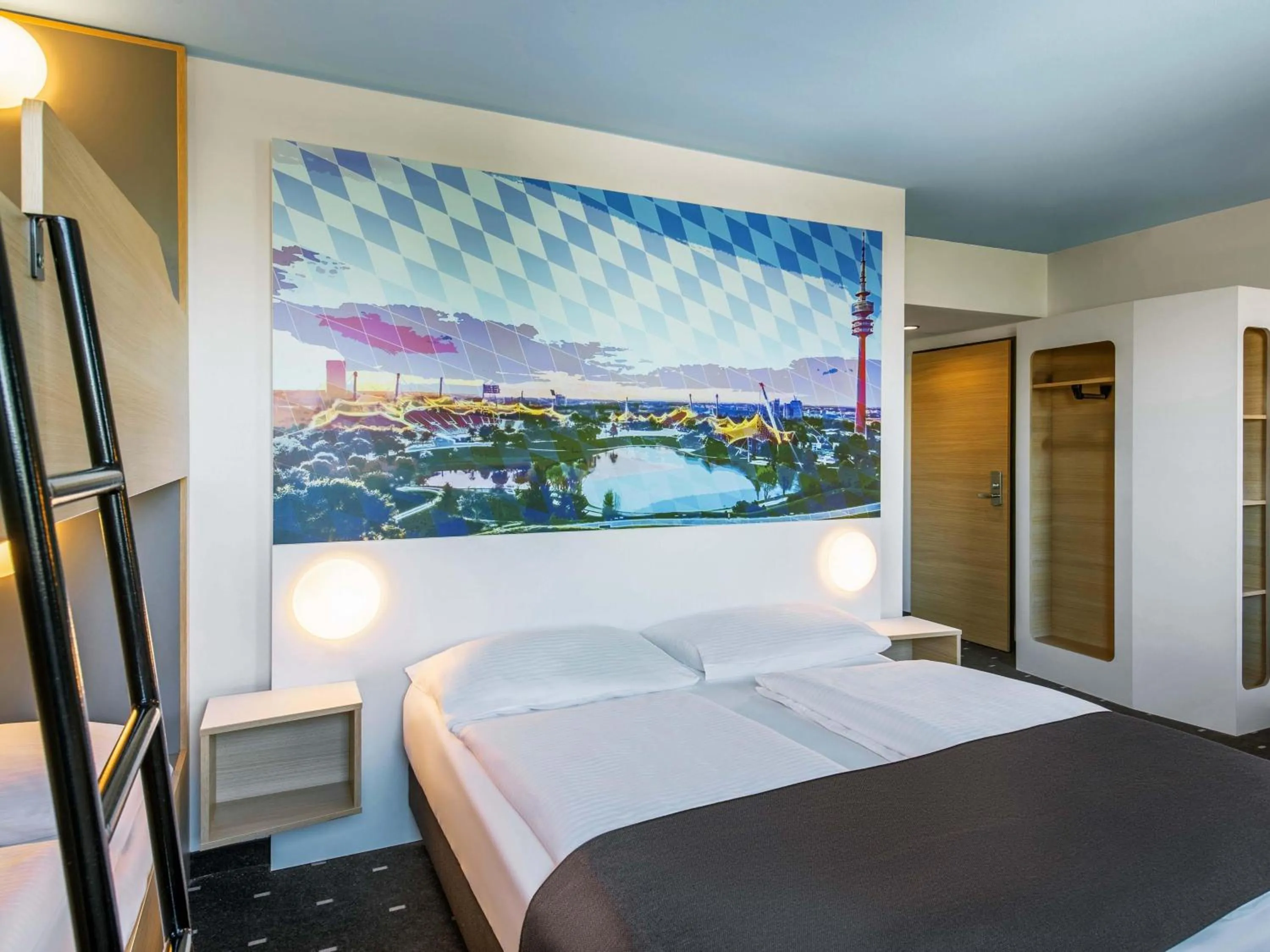 Photo of the whole room, Bed in B&B Hotel München City-Nord