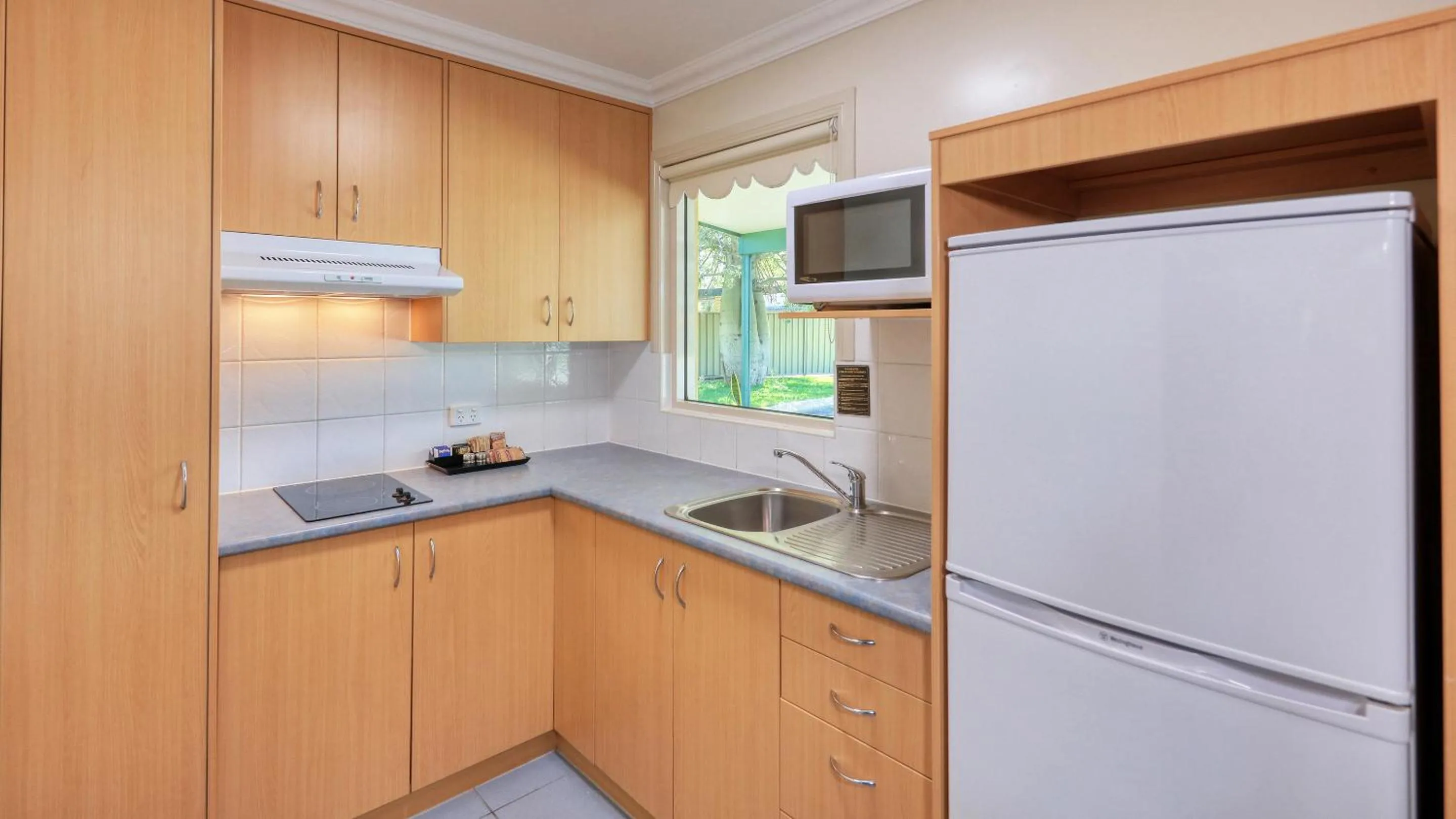 Coffee/tea facilities in Motel Carnarvon