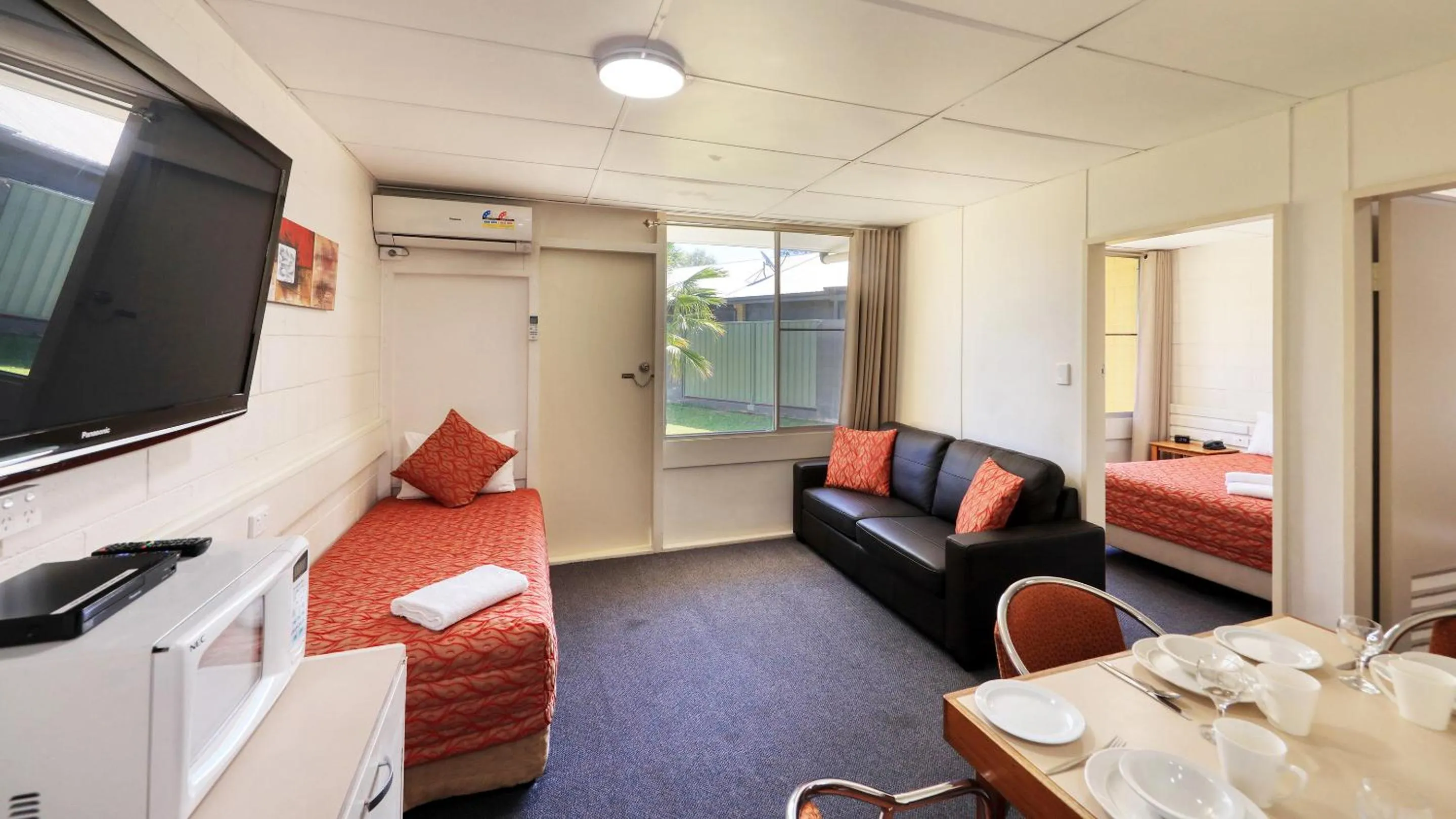 Bed in Motel Carnarvon