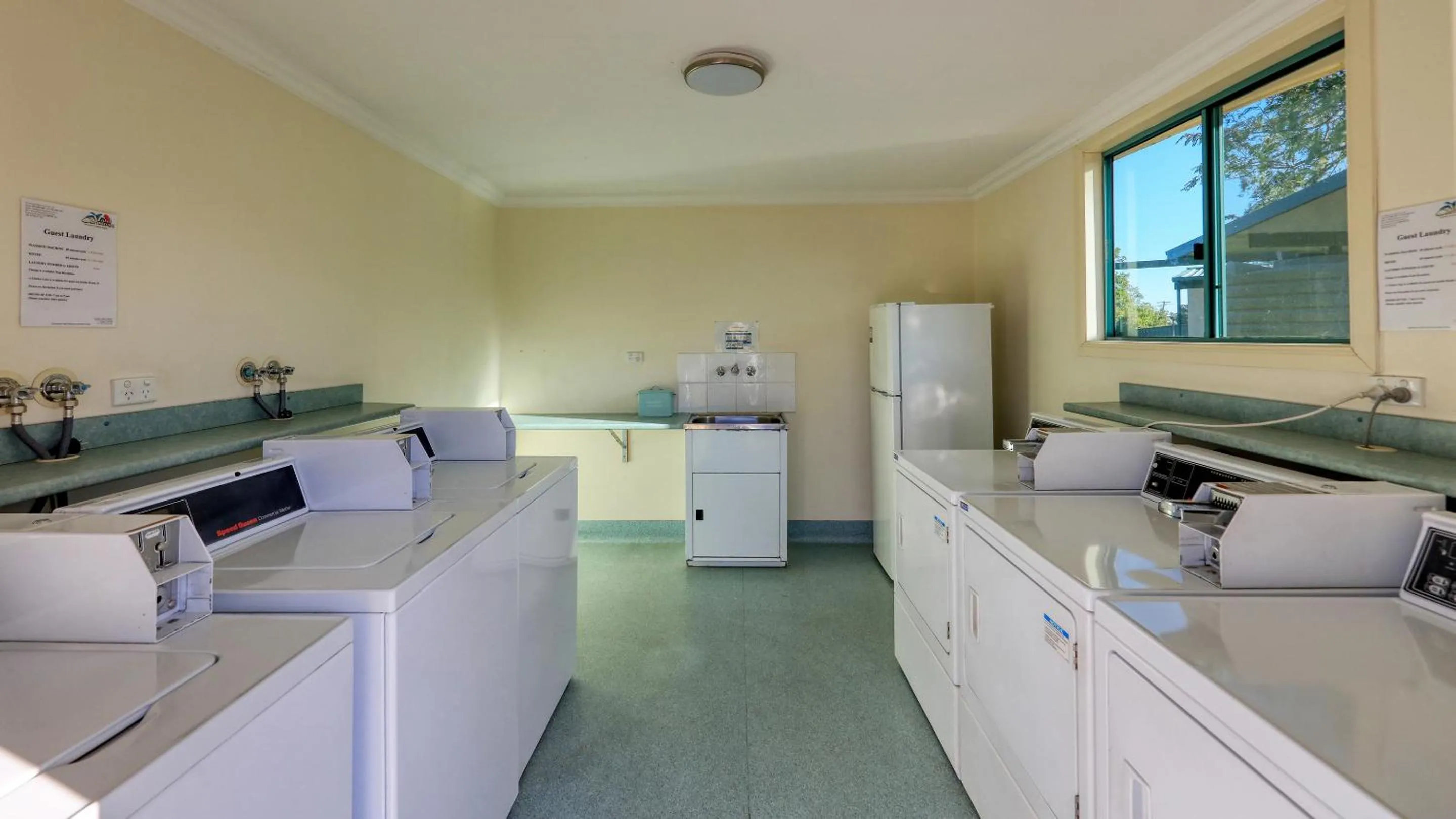 laundry in Motel Carnarvon