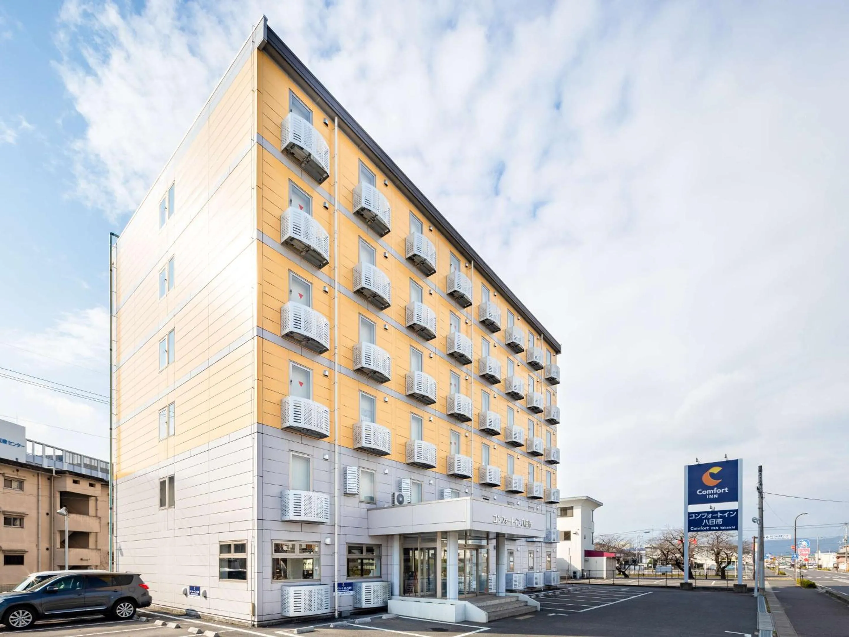 Property building in Comfort Inn Yokaichi