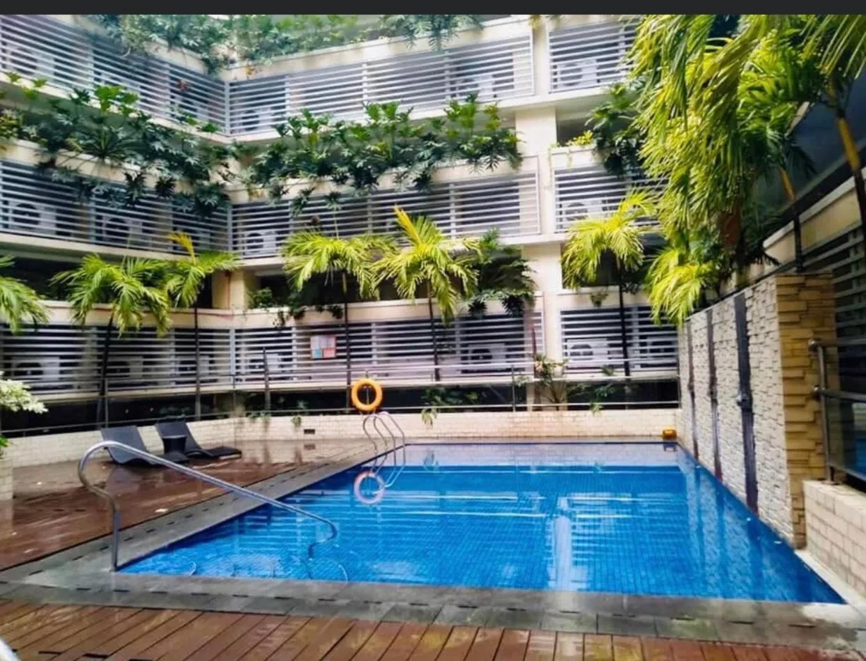 Favila Condotel Unit-150 Newport Boulevard near Airport Terminal 3 and all other Airport