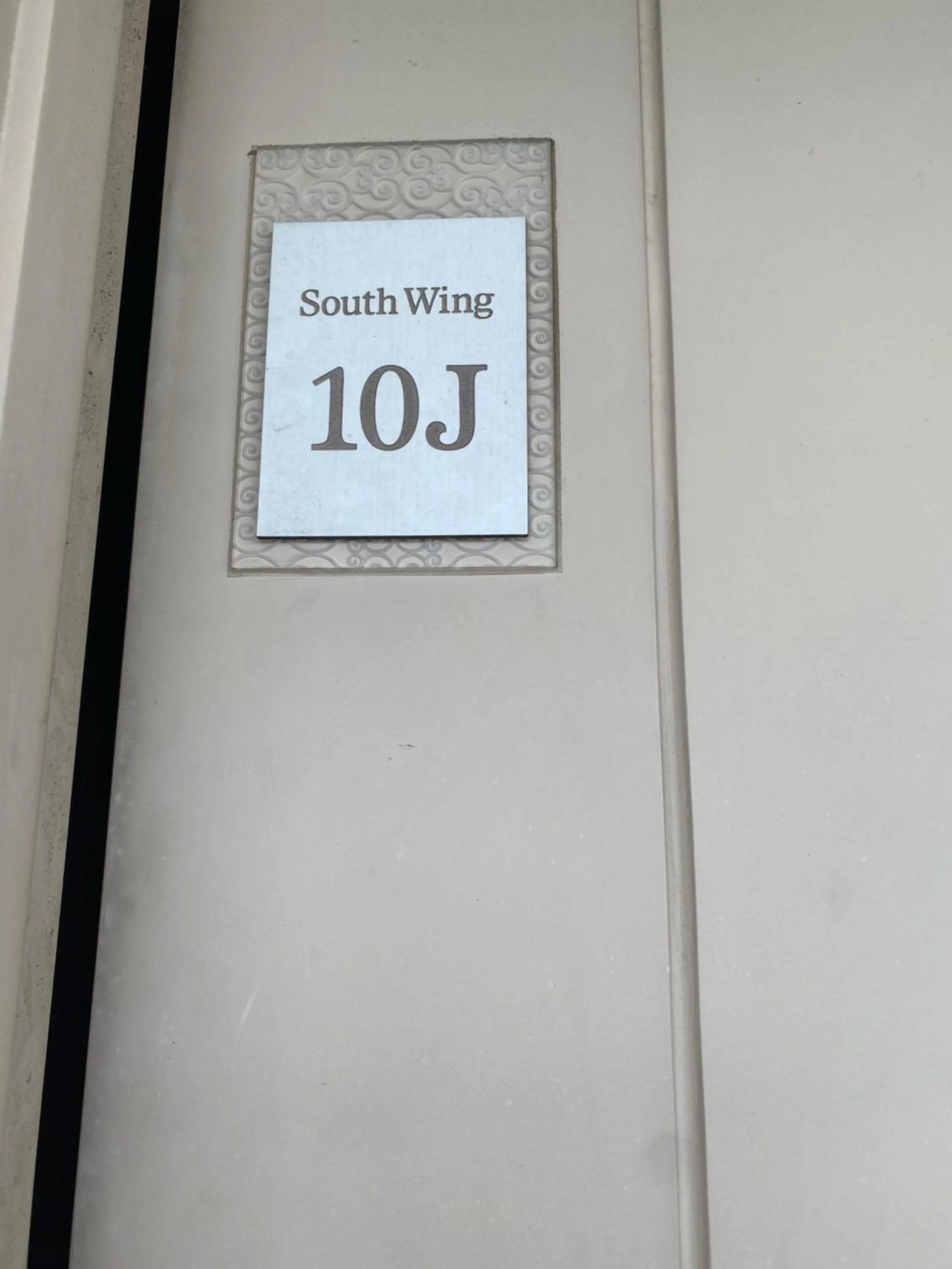 Favila Condotel Unit-150 Newport Boulevard near Airport Terminal 3 and all other Airport